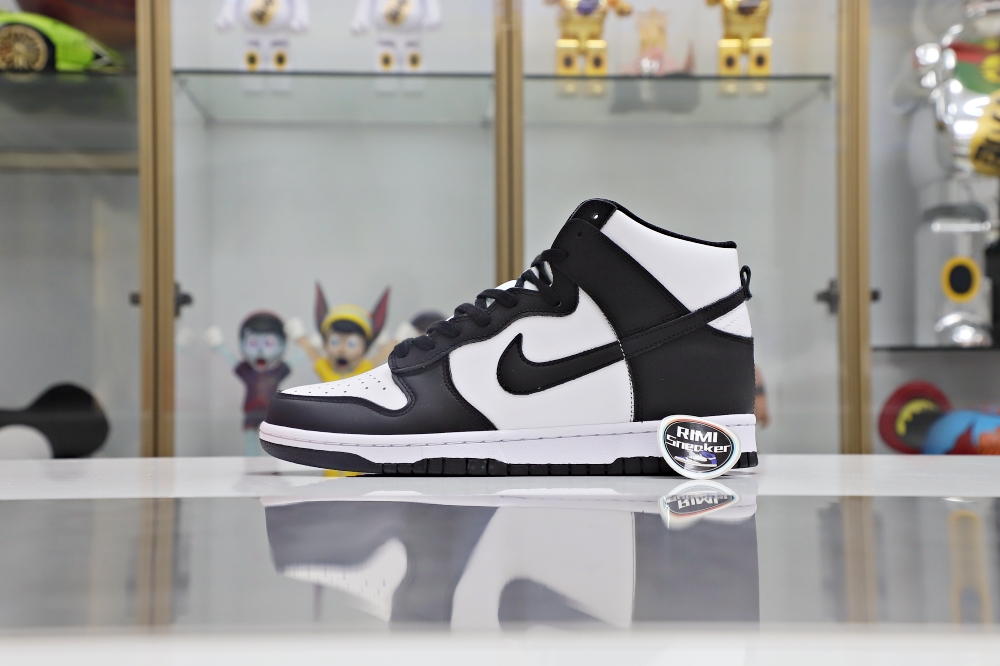DUNK HIGH 'BLACK WHITE'