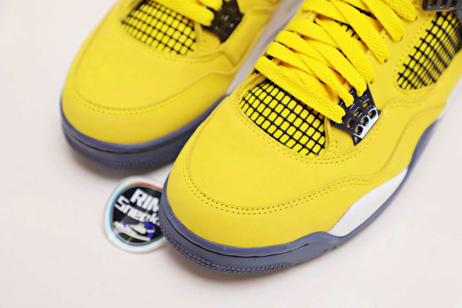 AIR JORDAN AIR JORDAN 4 RETRO 'LIGHTNING' 2021