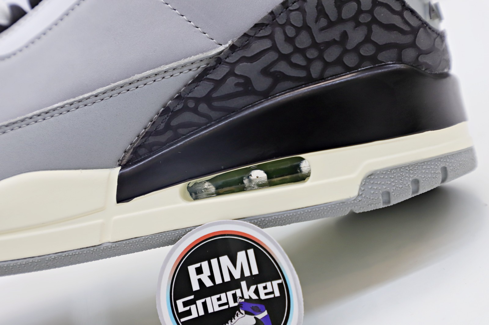 AIR JORDAN 3 RETRO 'CHLOROPHYLL'