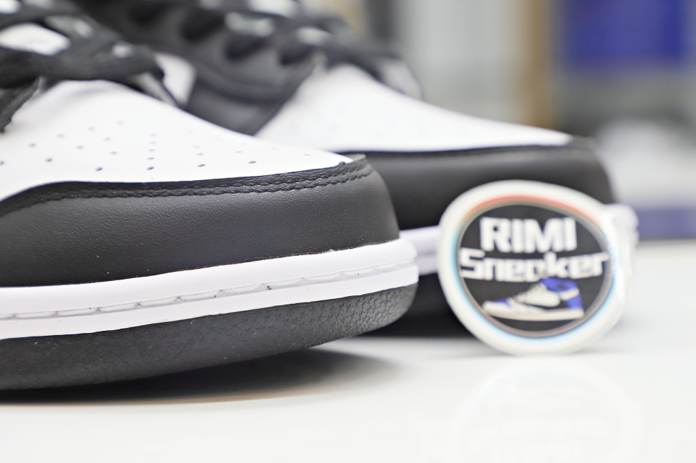 DUNK HIGH 'BLACK WHITE'