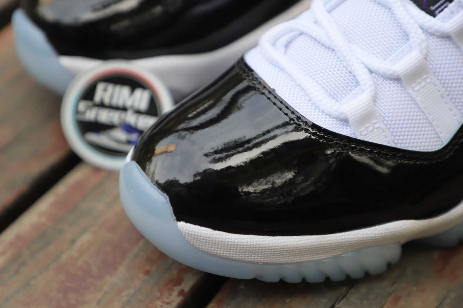AIR JORDAN 11 RETRO 'CONCORD' 2018