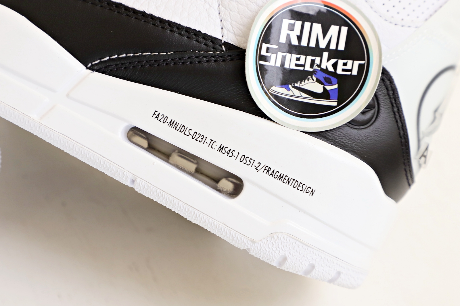 FRAGMENT DESIGN X AIR JORDAN 3 RETRO SP 'WHITE'