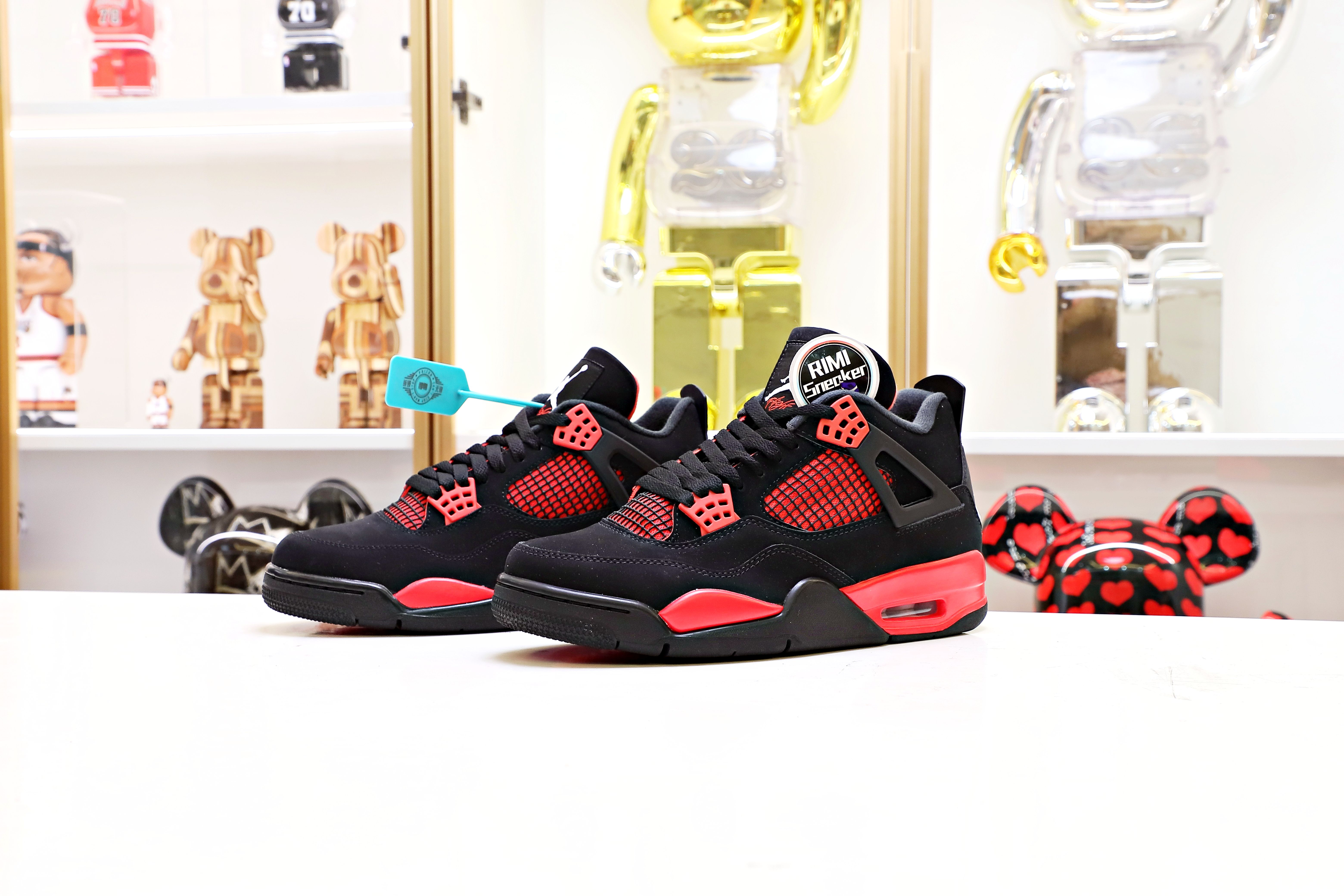 AIR JORDAN 4 RETRO 'RED THUNDER'