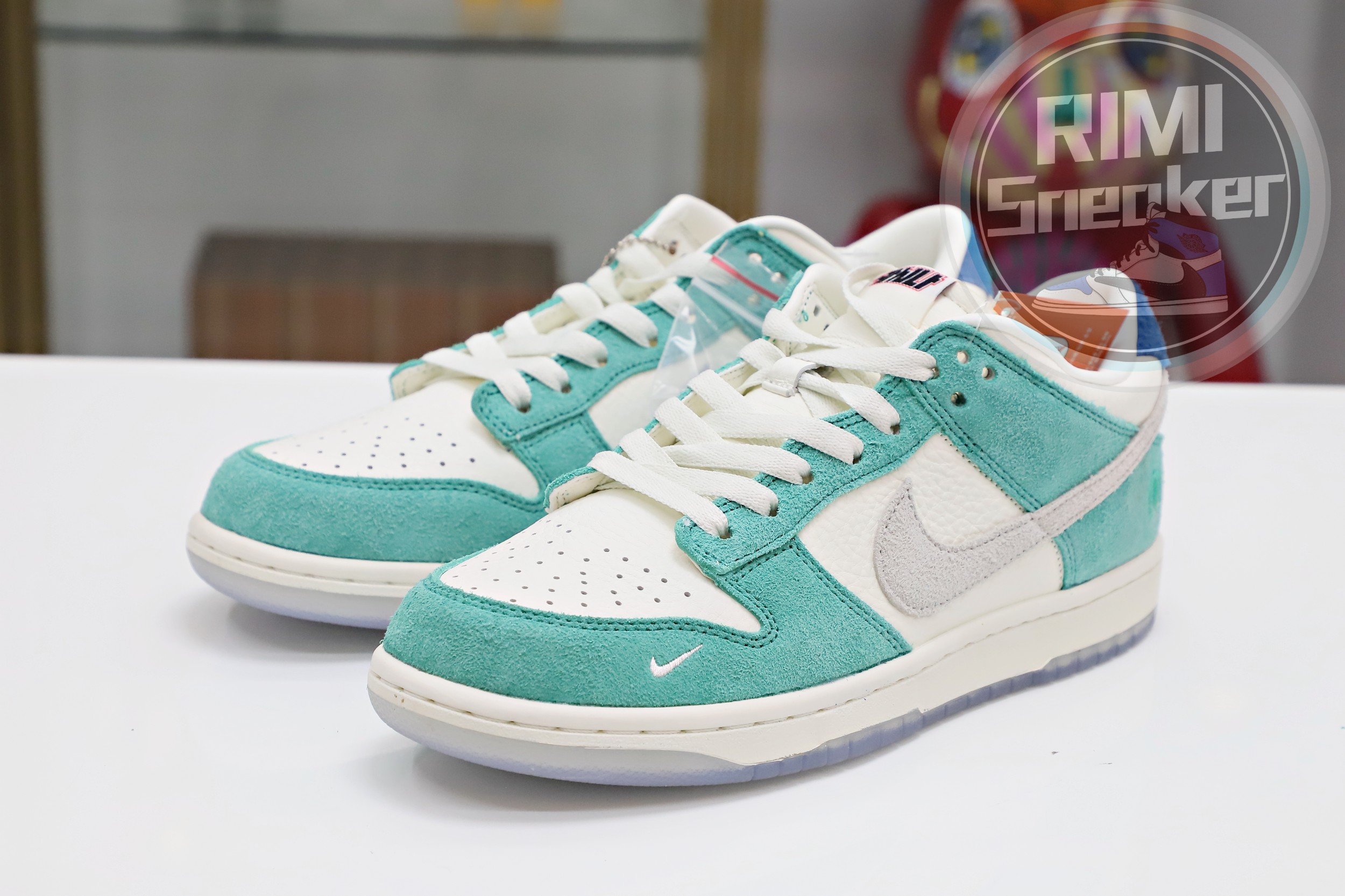 KASINA X DUNK LOW 'ROAD SIGN'