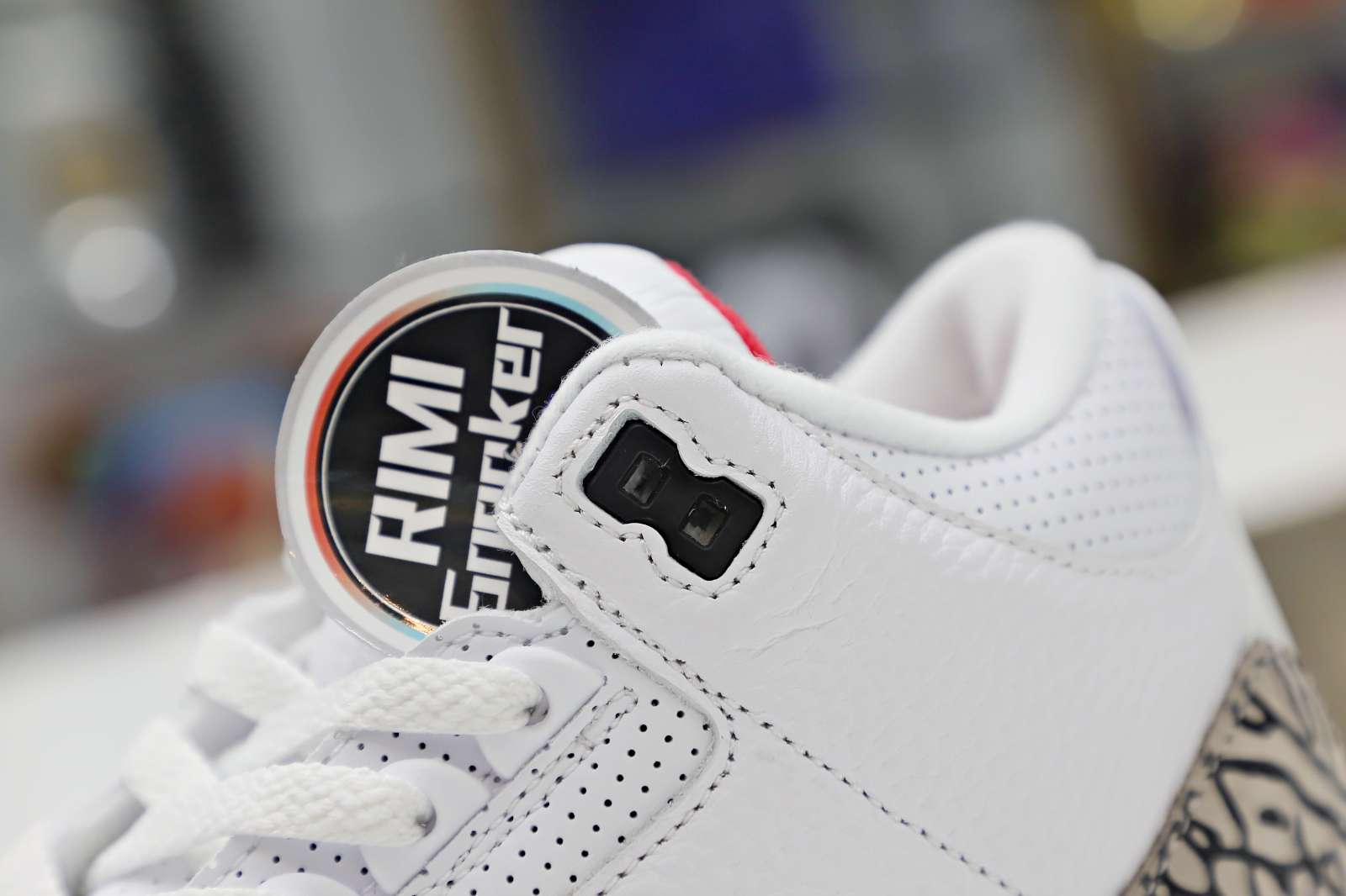 AIR JORDAN 3 RETRO 'CARDINAL RED' -116