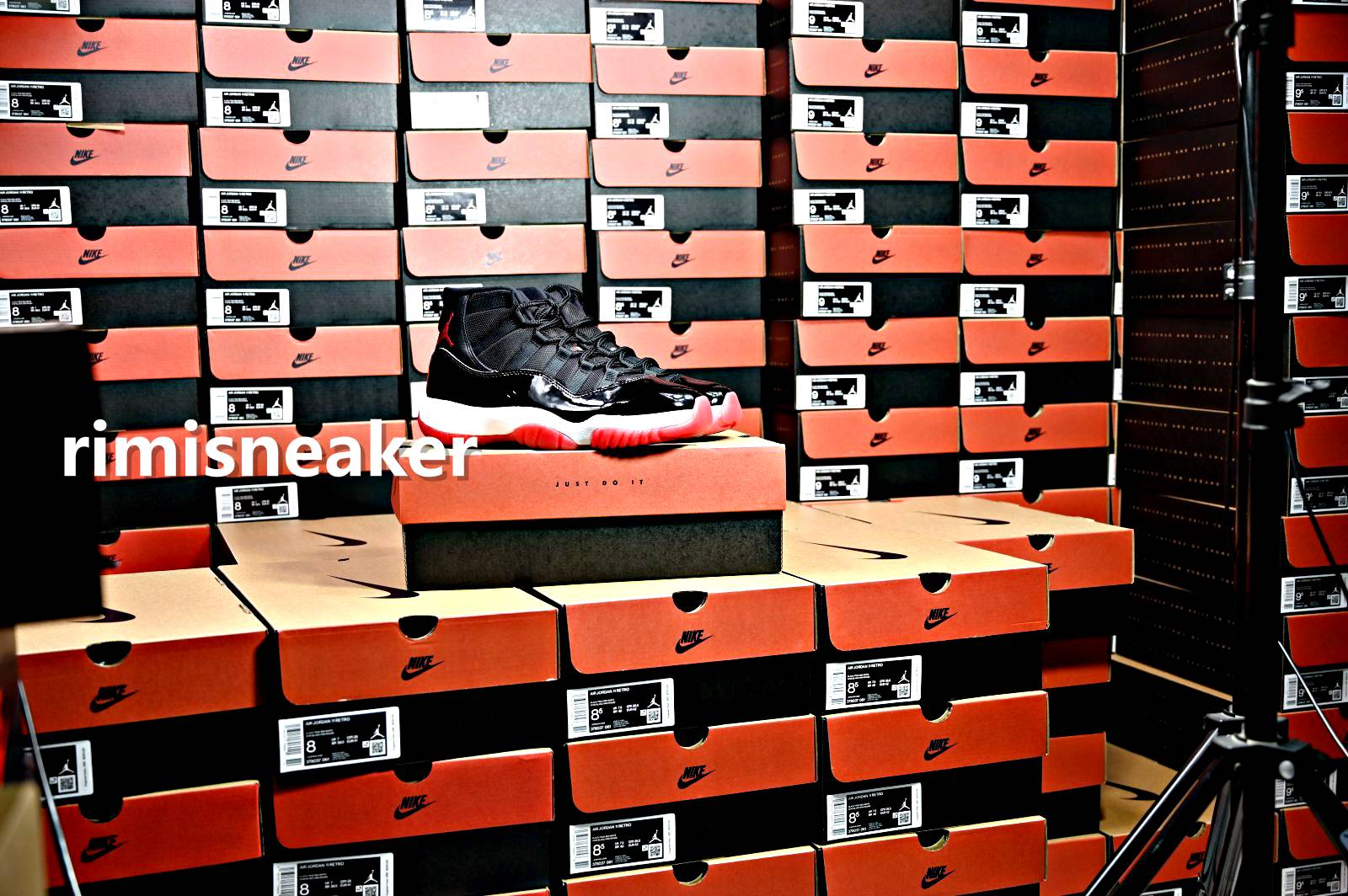 AIR JORDAN 11 RETRO 'BRED' 2019
