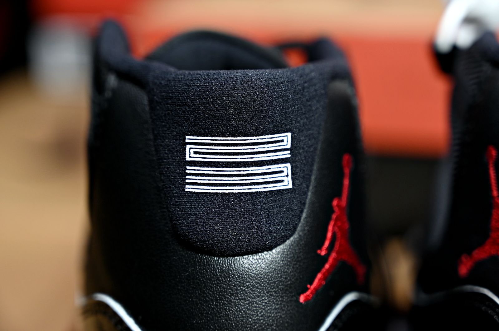 AIR JORDAN 11 RETRO 'BRED' 2019