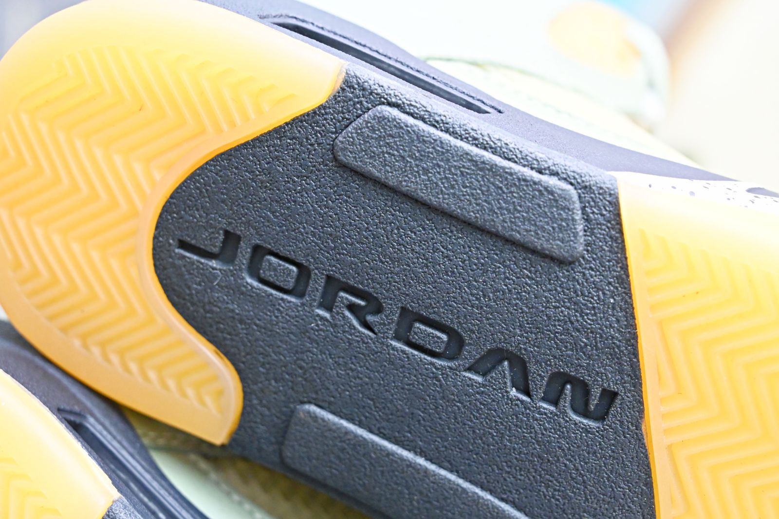 AIR JORDAN 5