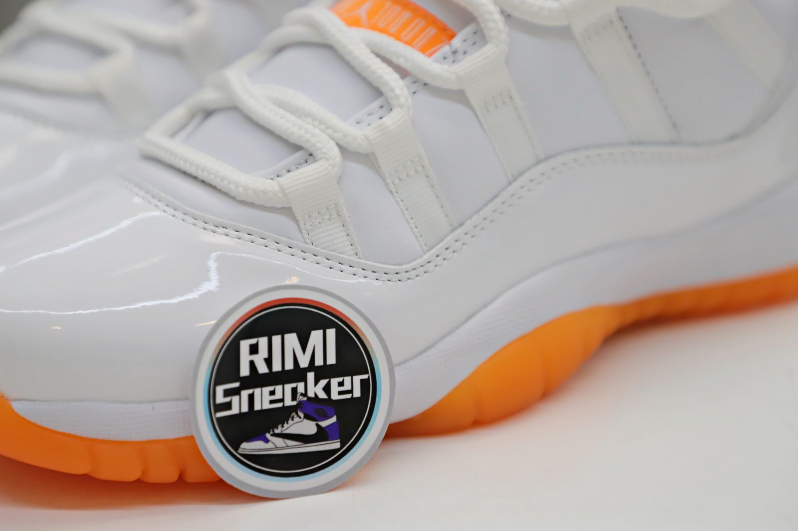WMNS AIR JORDAN 11 RETRO LOW 'BRIGHT CITRUS'