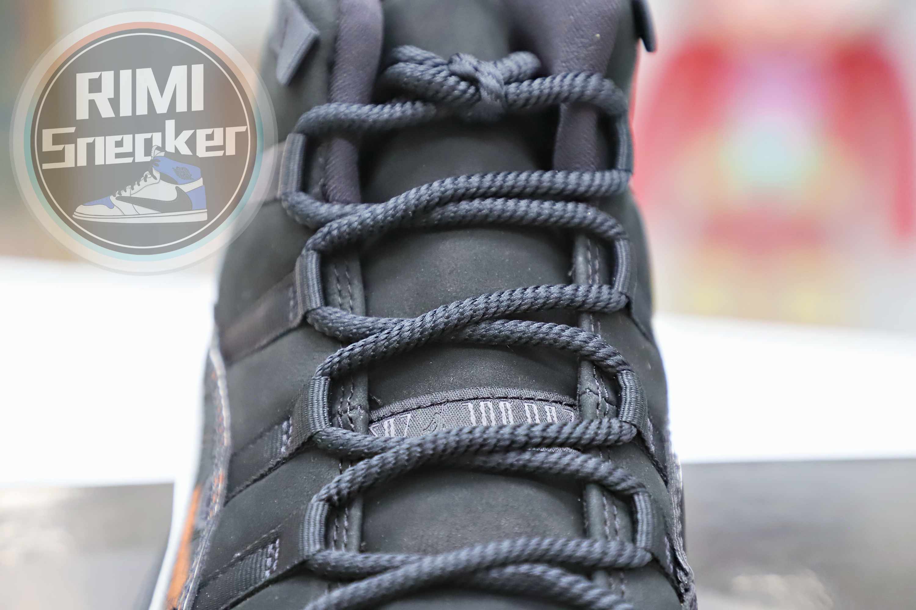 AIR JORDAN 11 RETRO 'CAP AND GOWN'