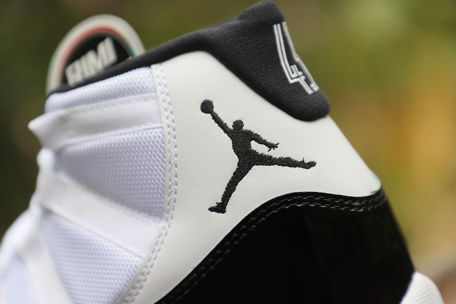 AIR JORDAN 11 RETRO 'CONCORD' 2018