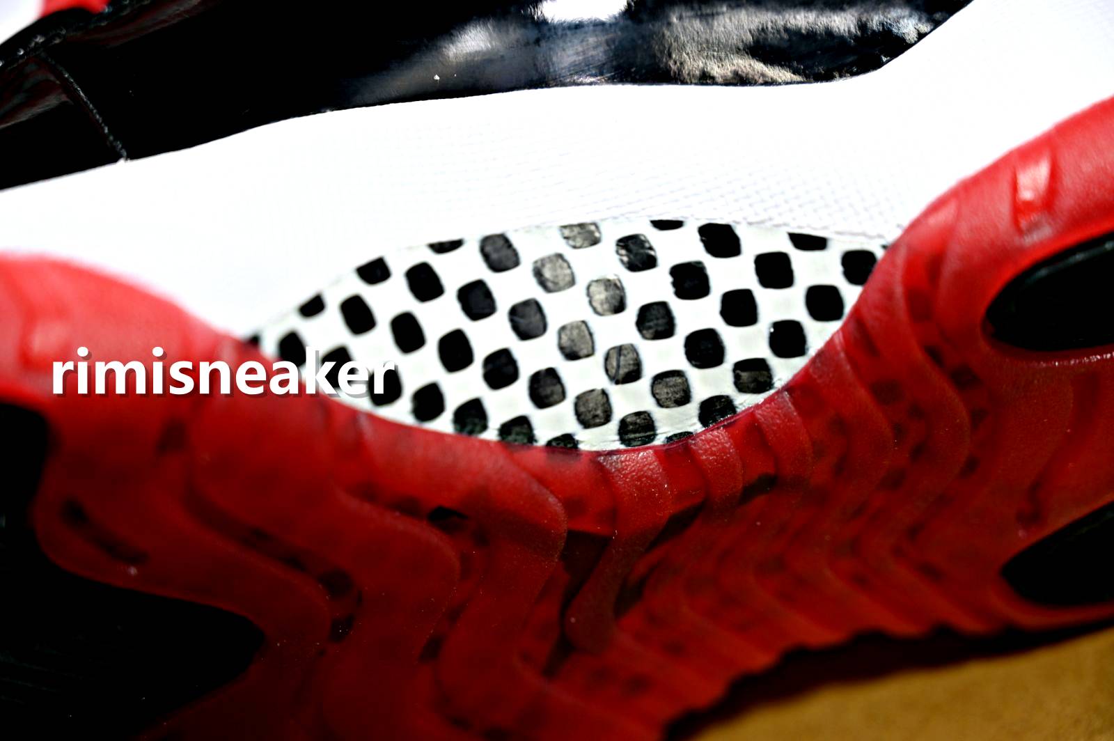 AIR JORDAN 11 RETRO 'BRED' 2019