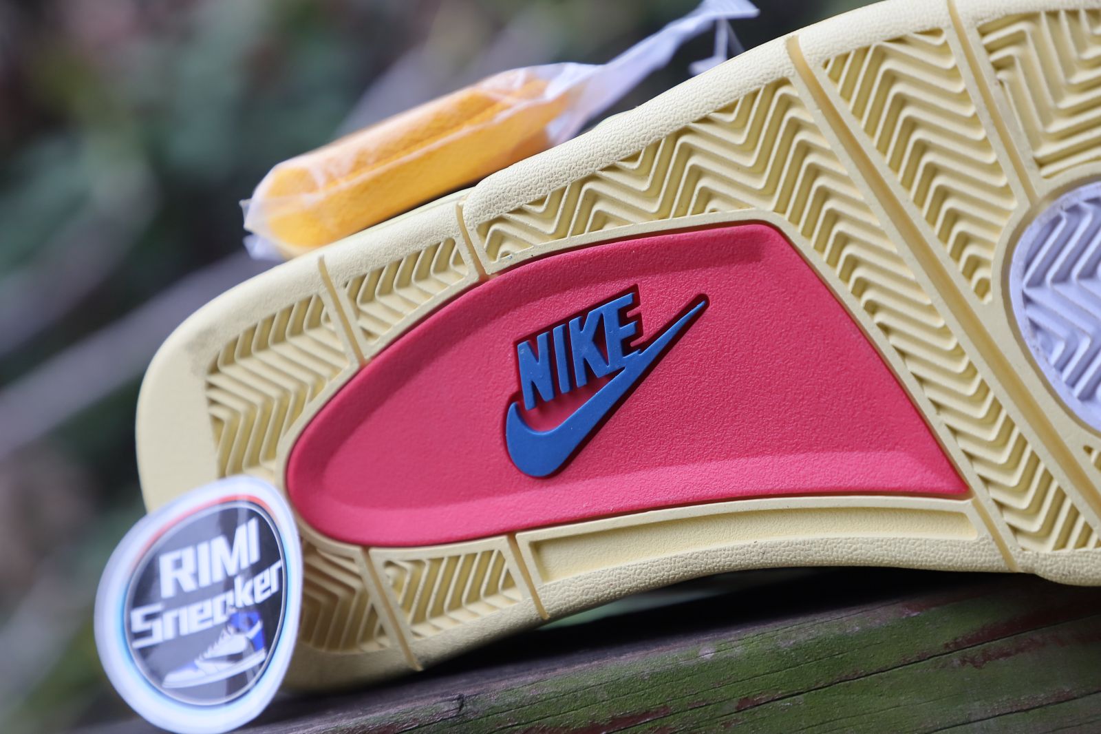 UNION LA X AIR JORDAN 4 RETRO 'GUAVA ICE'