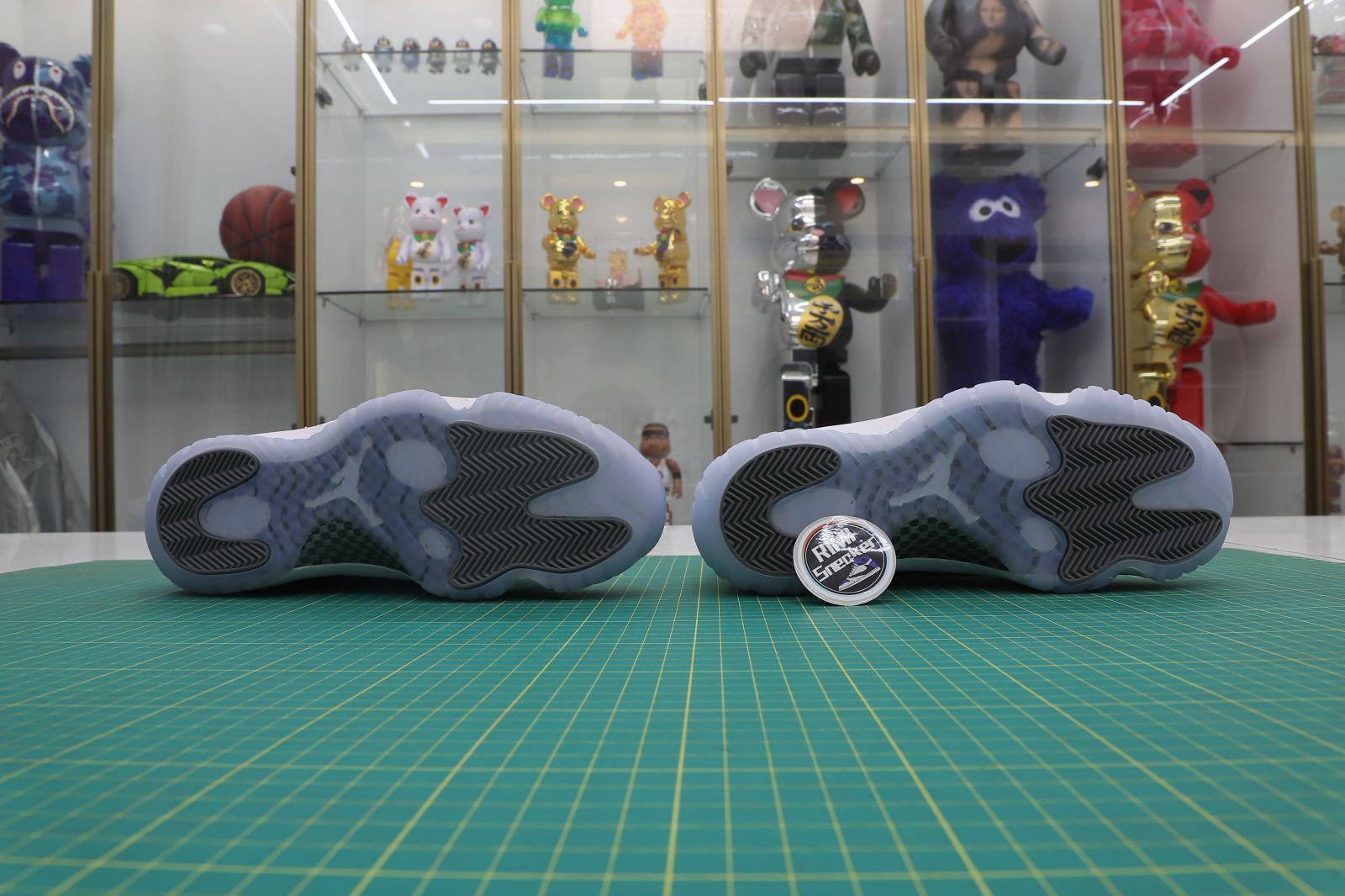 AIR JORDAN 11 RETRO 'COOL GREY' 2021