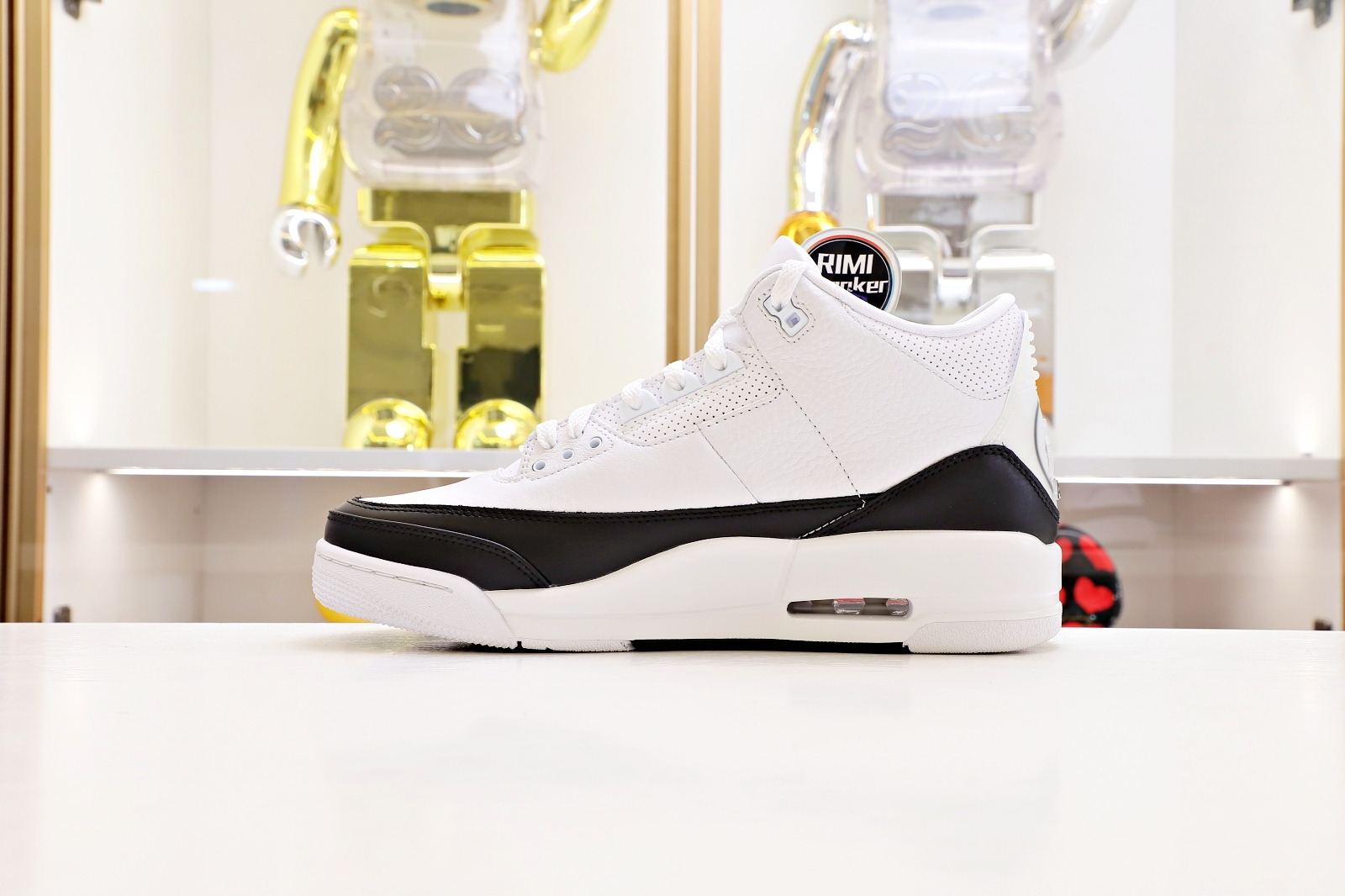 FRAGMENT DESIGN X AIR JORDAN 3 RETRO SP 'WHITE'