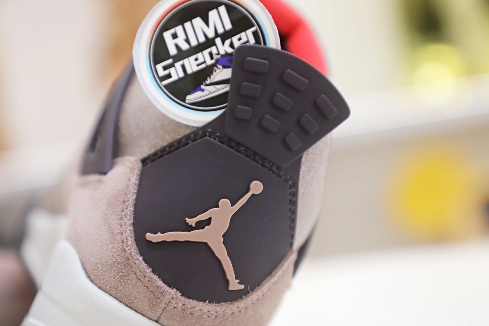 AIR JORDAN 4 RETRO 'TAUPE HAZE'