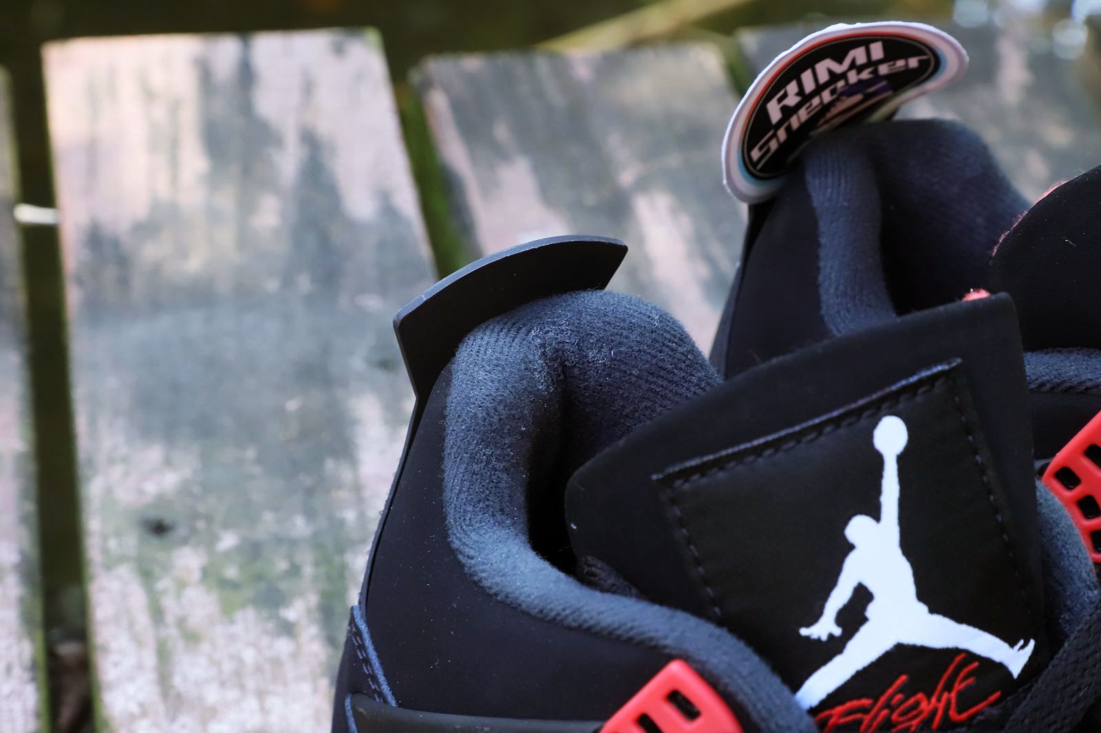 AIR JORDAN 4 RETRO 'RED THUNDER'