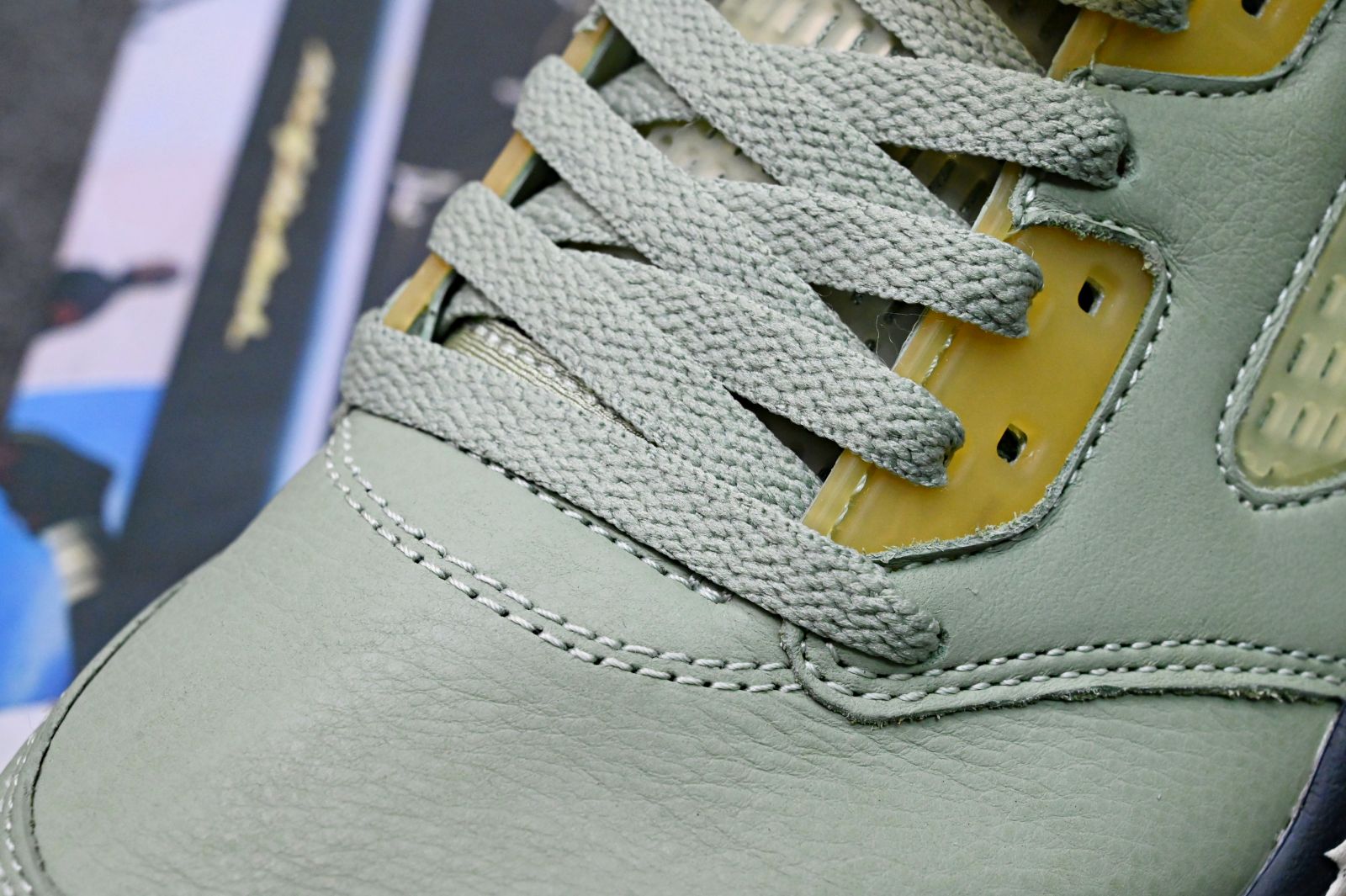 AIR JORDAN 5