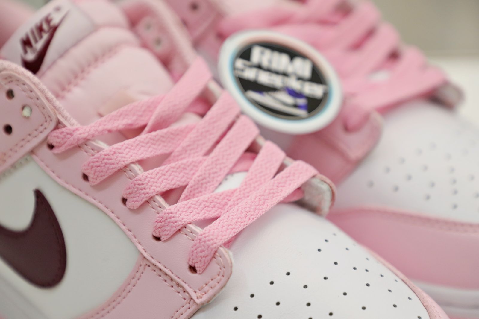 DUNK LOW GS 'PINK FOAM'
