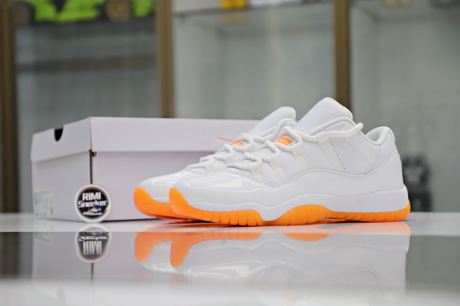 WMNS AIR JORDAN 11 RETRO LOW 'BRIGHT CITRUS'