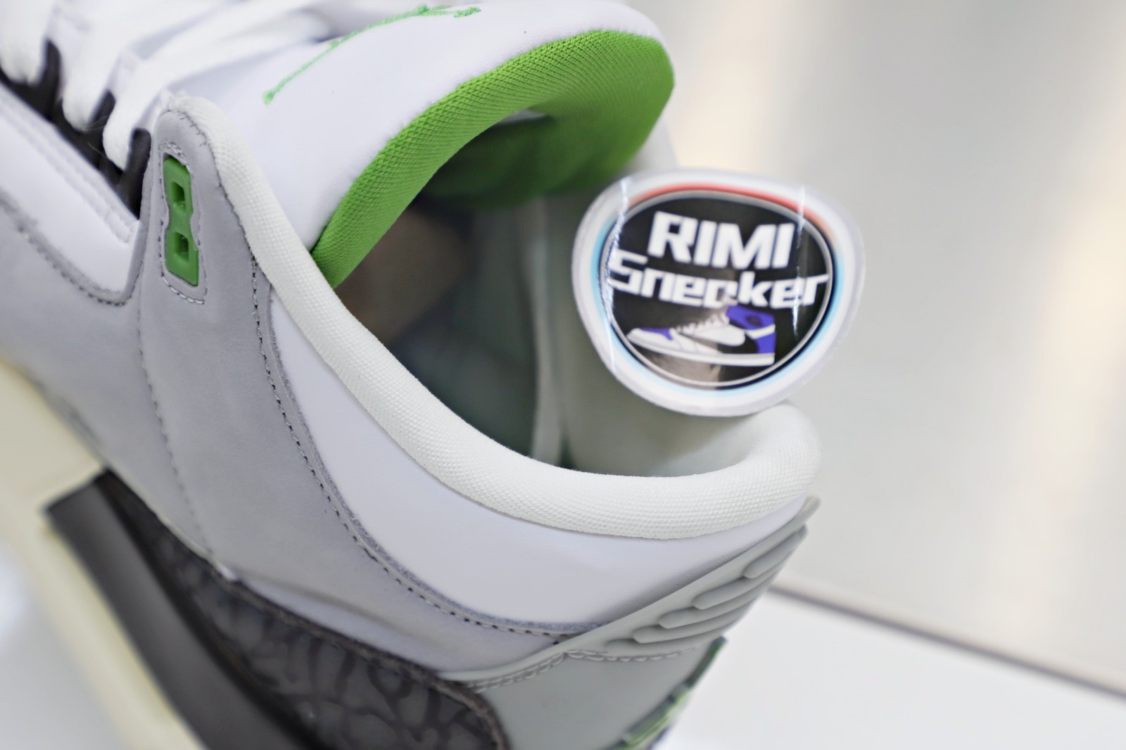 AIR JORDAN 3 RETRO 'CHLOROPHYLL'