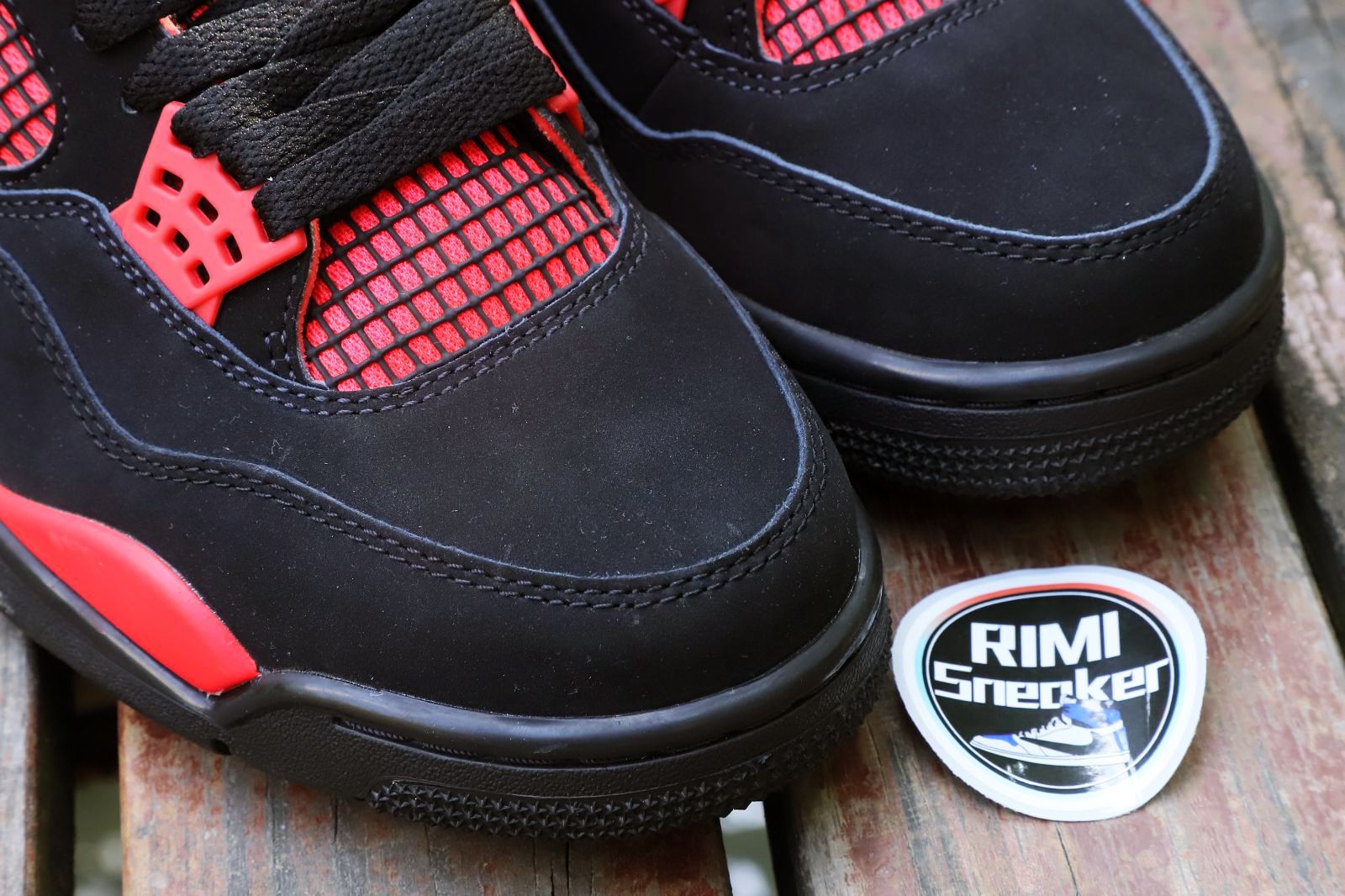 AIR JORDAN 4 RETRO 'RED THUNDER'