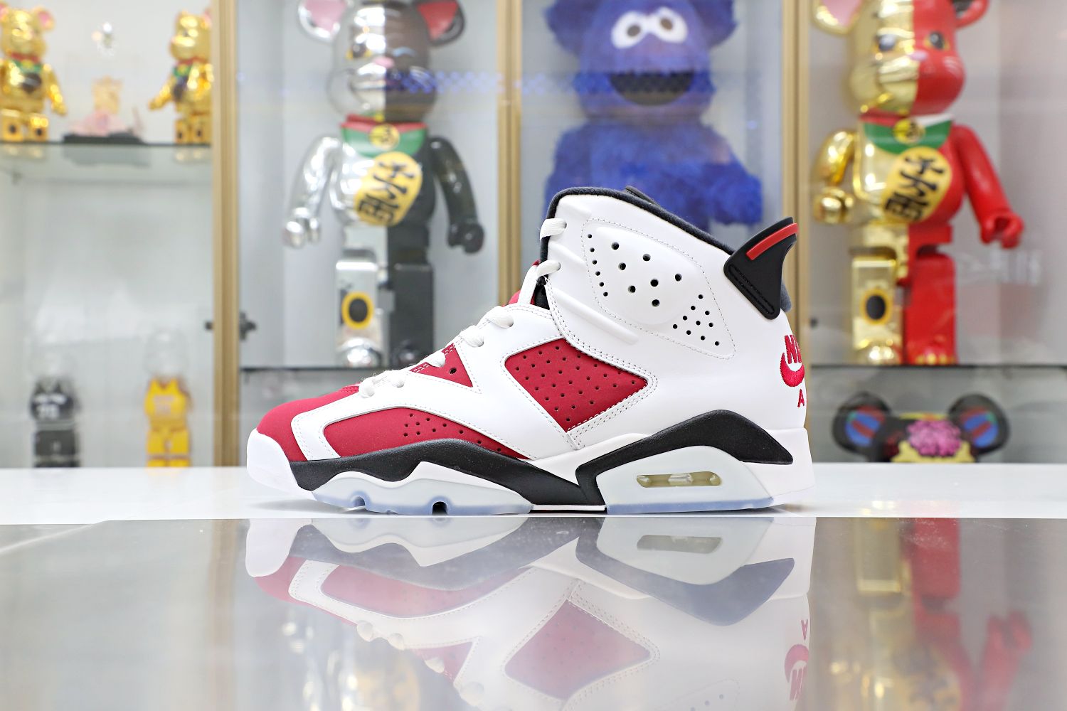 AIR JORDAN 6 RETRO OG 'CARMINE' 2021