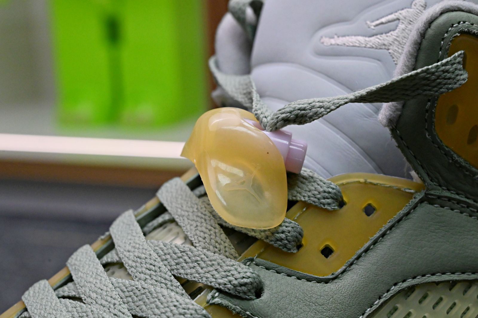 AIR JORDAN 5