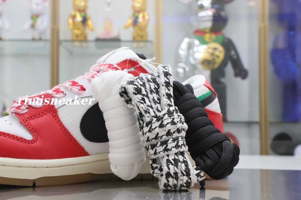 FRAME SKATE X DUNK LOW SB 'HABIBI'