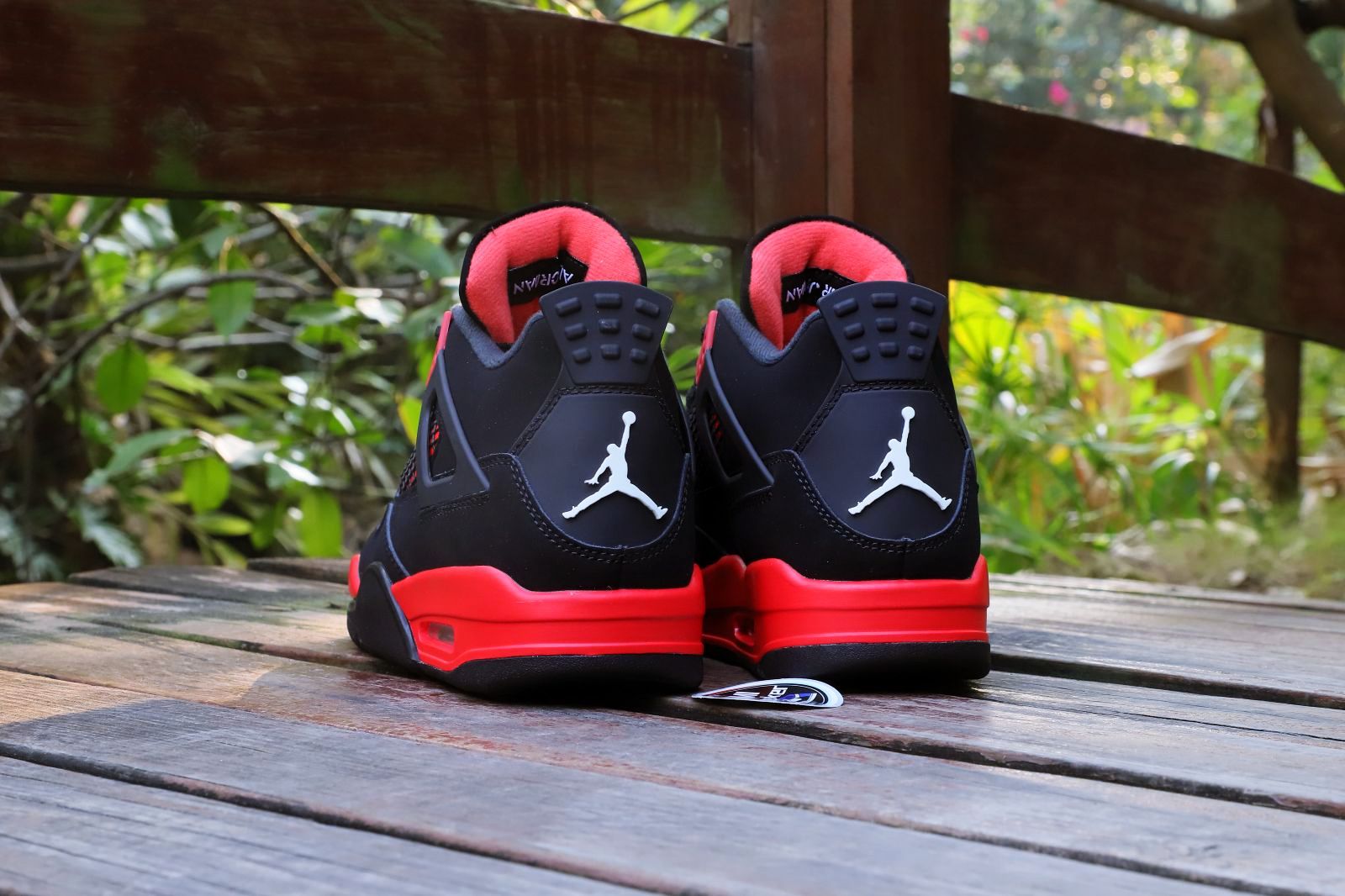AIR JORDAN 4 RETRO 'RED THUNDER'