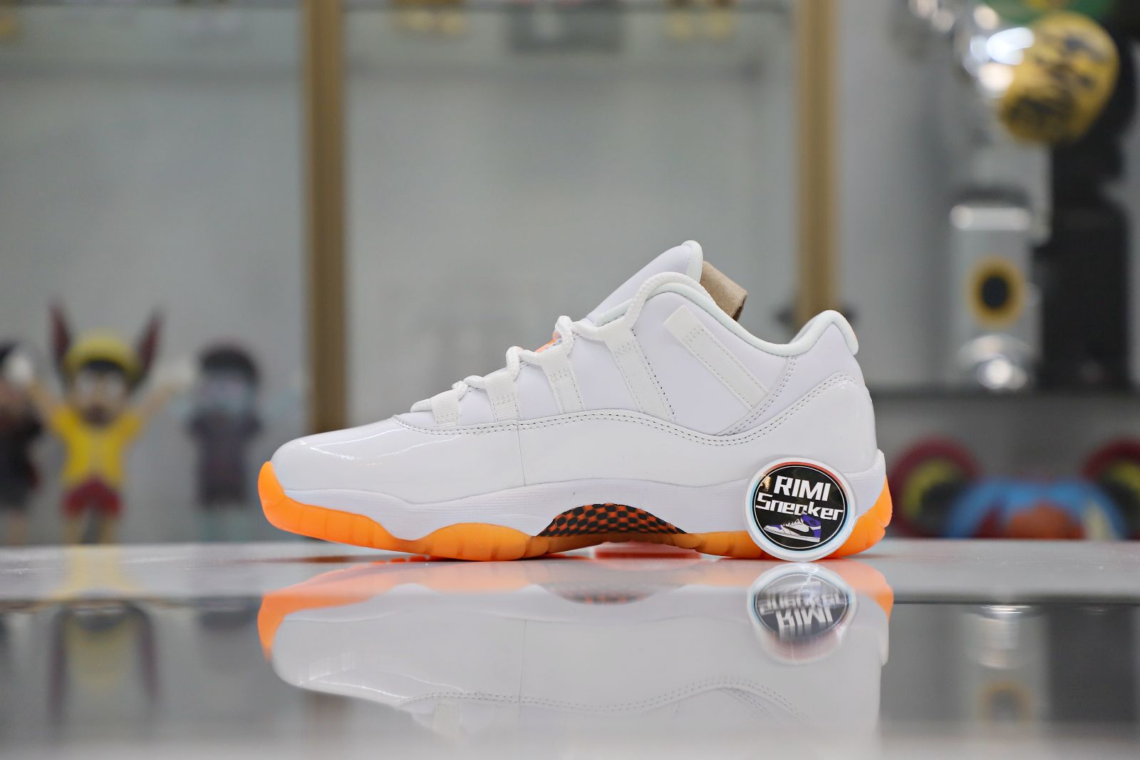 WMNS AIR JORDAN 11 RETRO LOW 'BRIGHT CITRUS'
