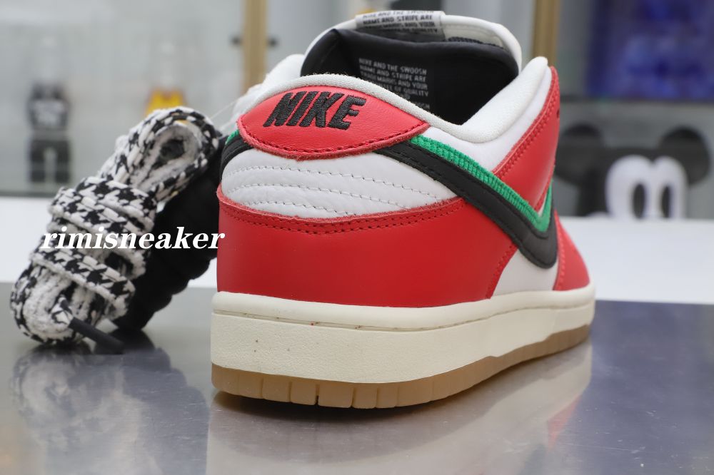 FRAME SKATE X DUNK LOW SB 'HABIBI'