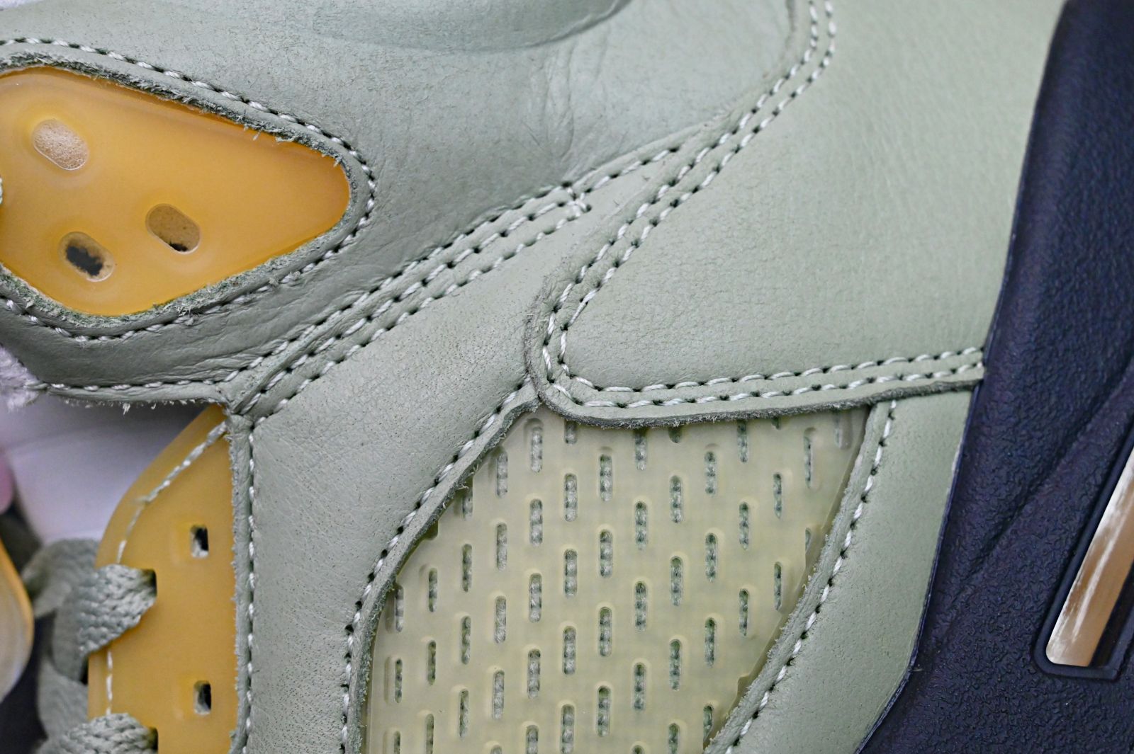 AIR JORDAN 5