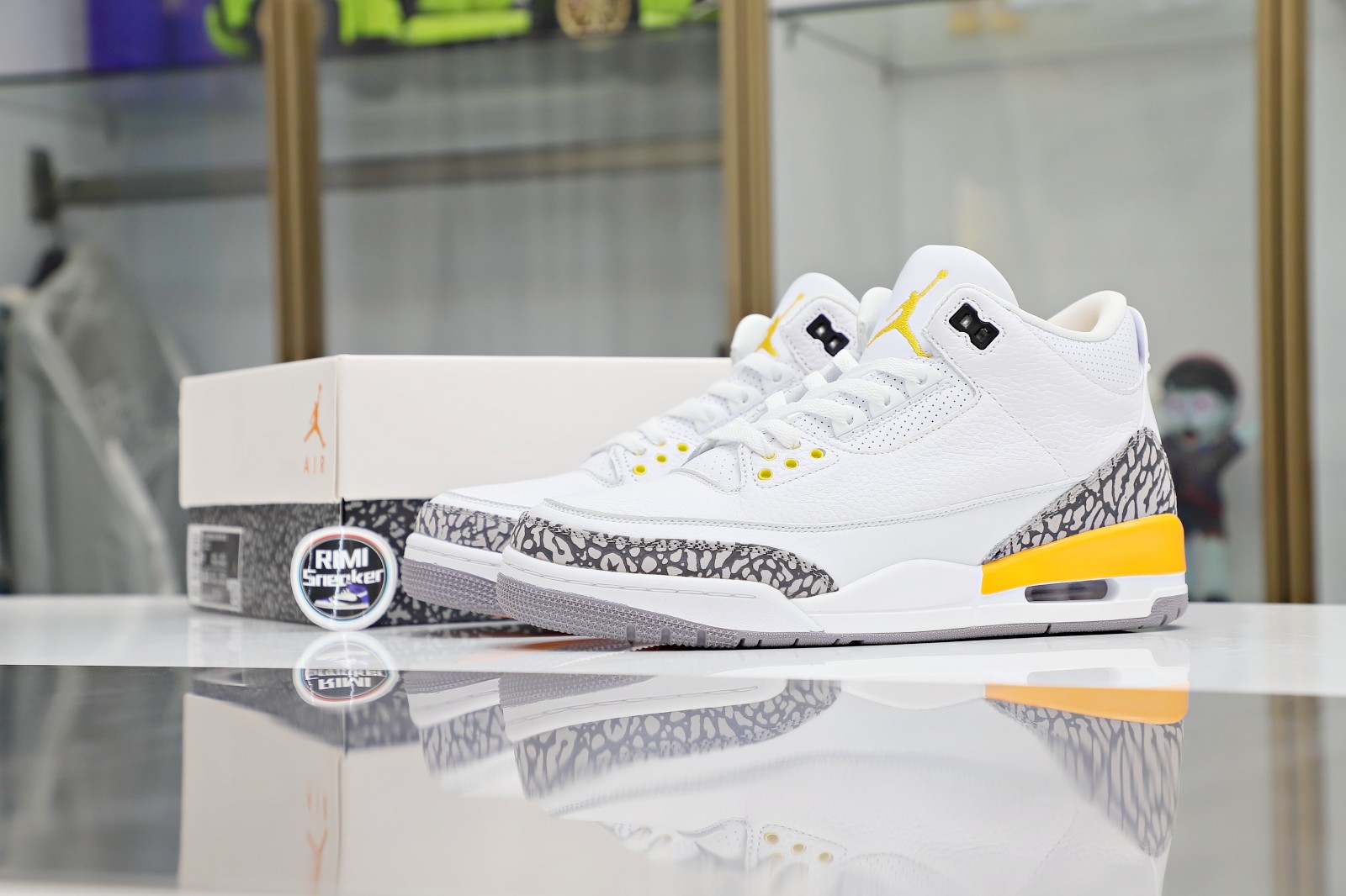 WMNS AIR JORDAN 3 RETRO 'LASER ORANGE' 白黄