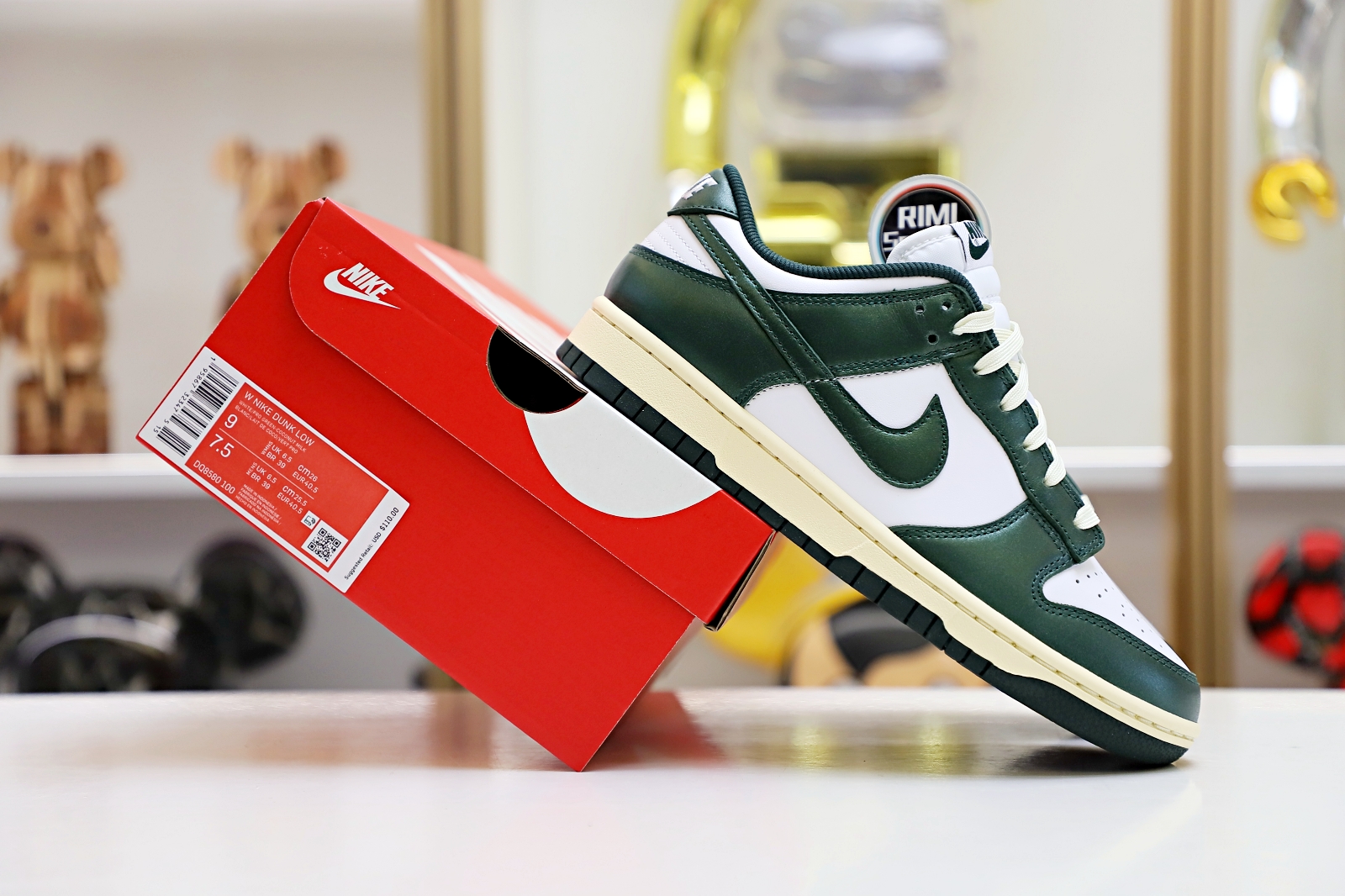 NIKE WMNS DUNK LOW 'VINTAGE GREEN'