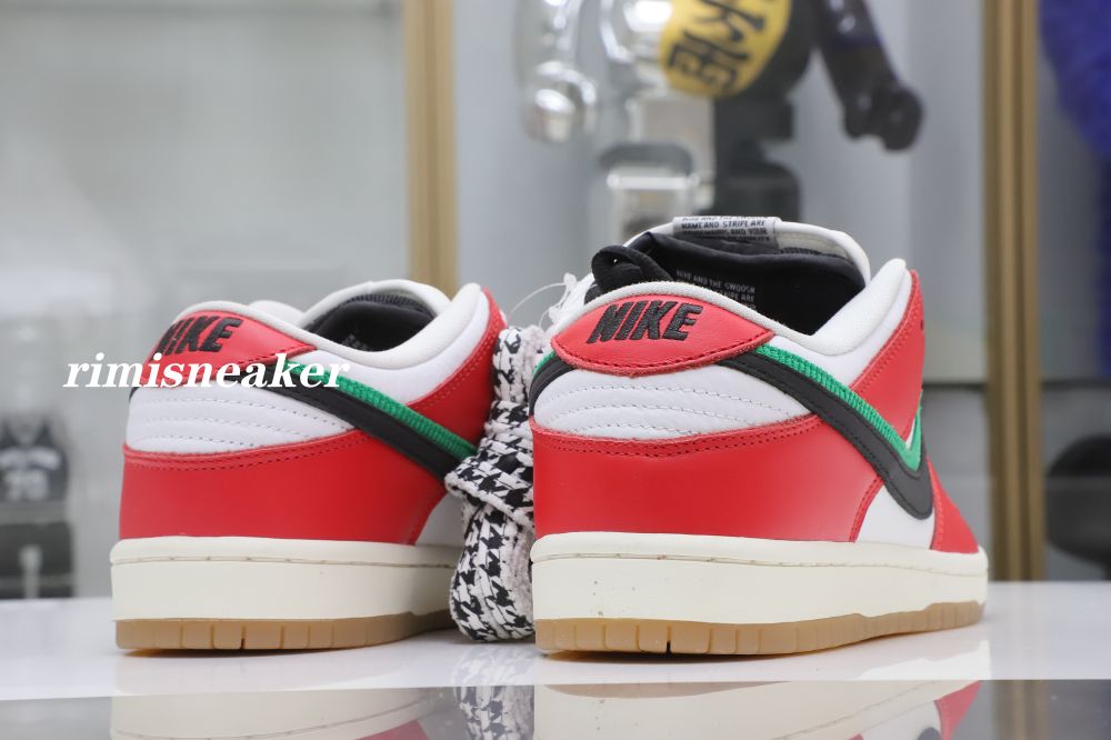 FRAME SKATE X DUNK LOW SB 'HABIBI'