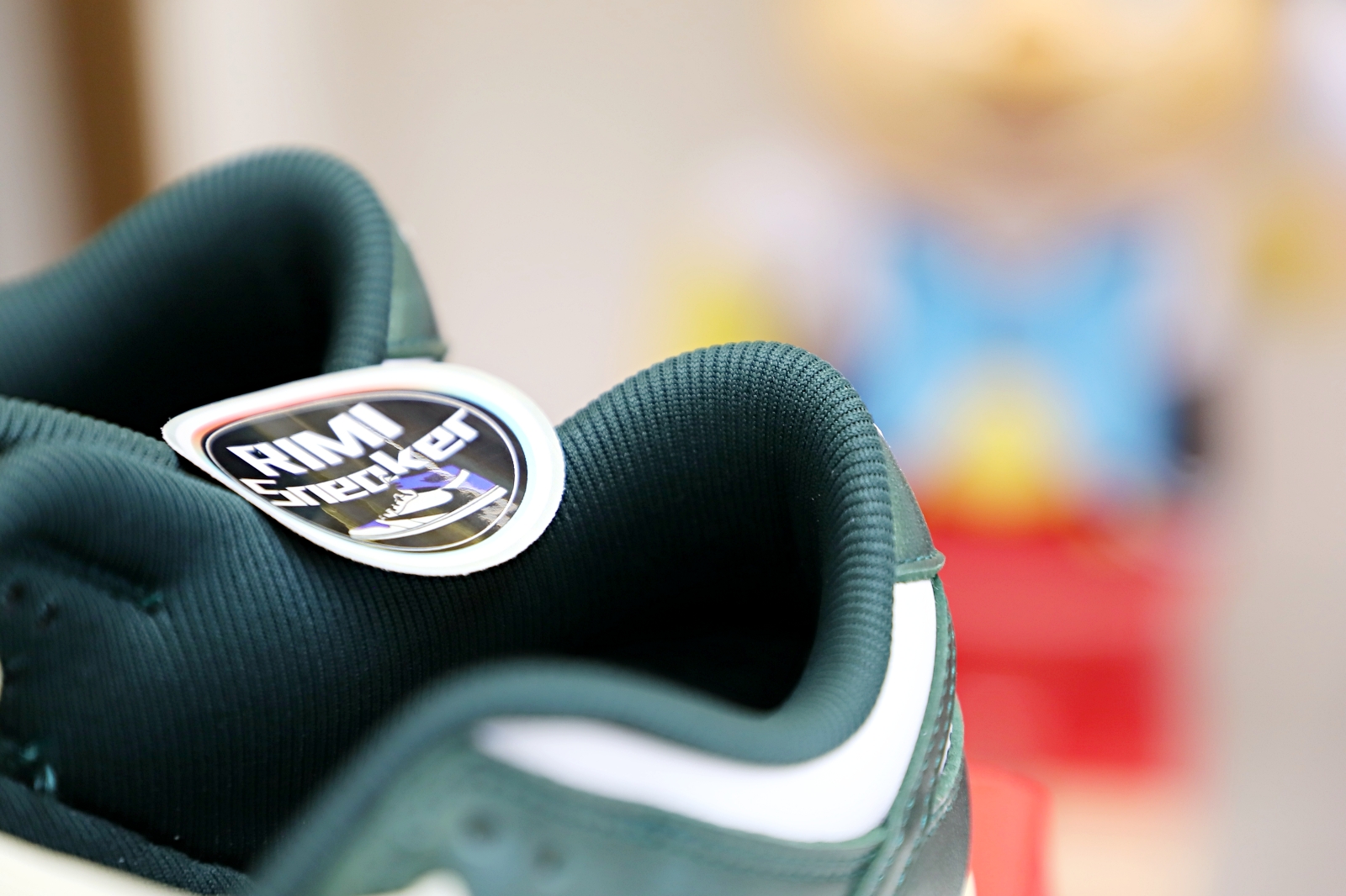 NIKE WMNS DUNK LOW 'VINTAGE GREEN'