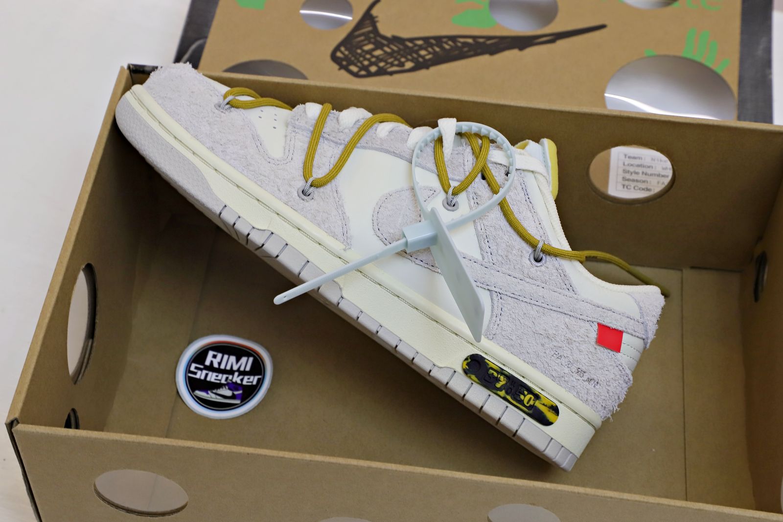 NIKE DUNK LOW OFF-WHITE LOT 37