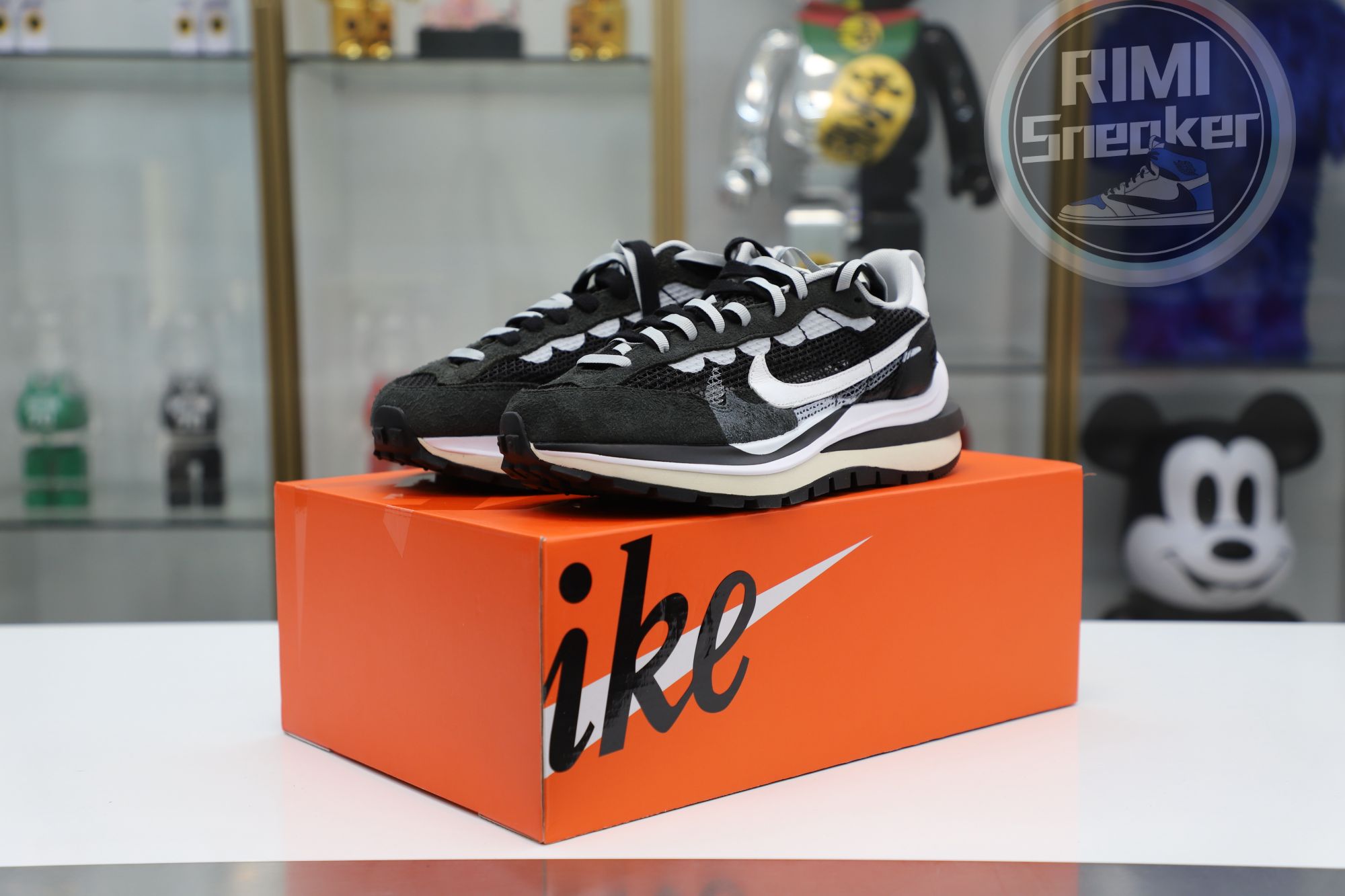 SACAI X VAPORWAFFLE 'BLACK WHITE'