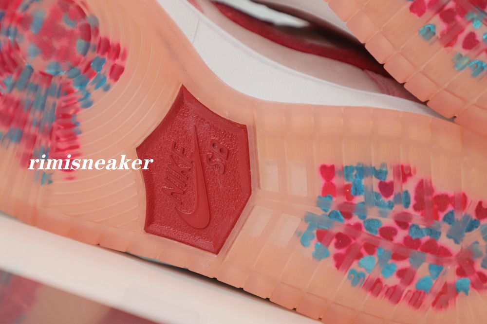 STRANGELOVE X DUNK LOW SB 'VALENTINE'S DAY'