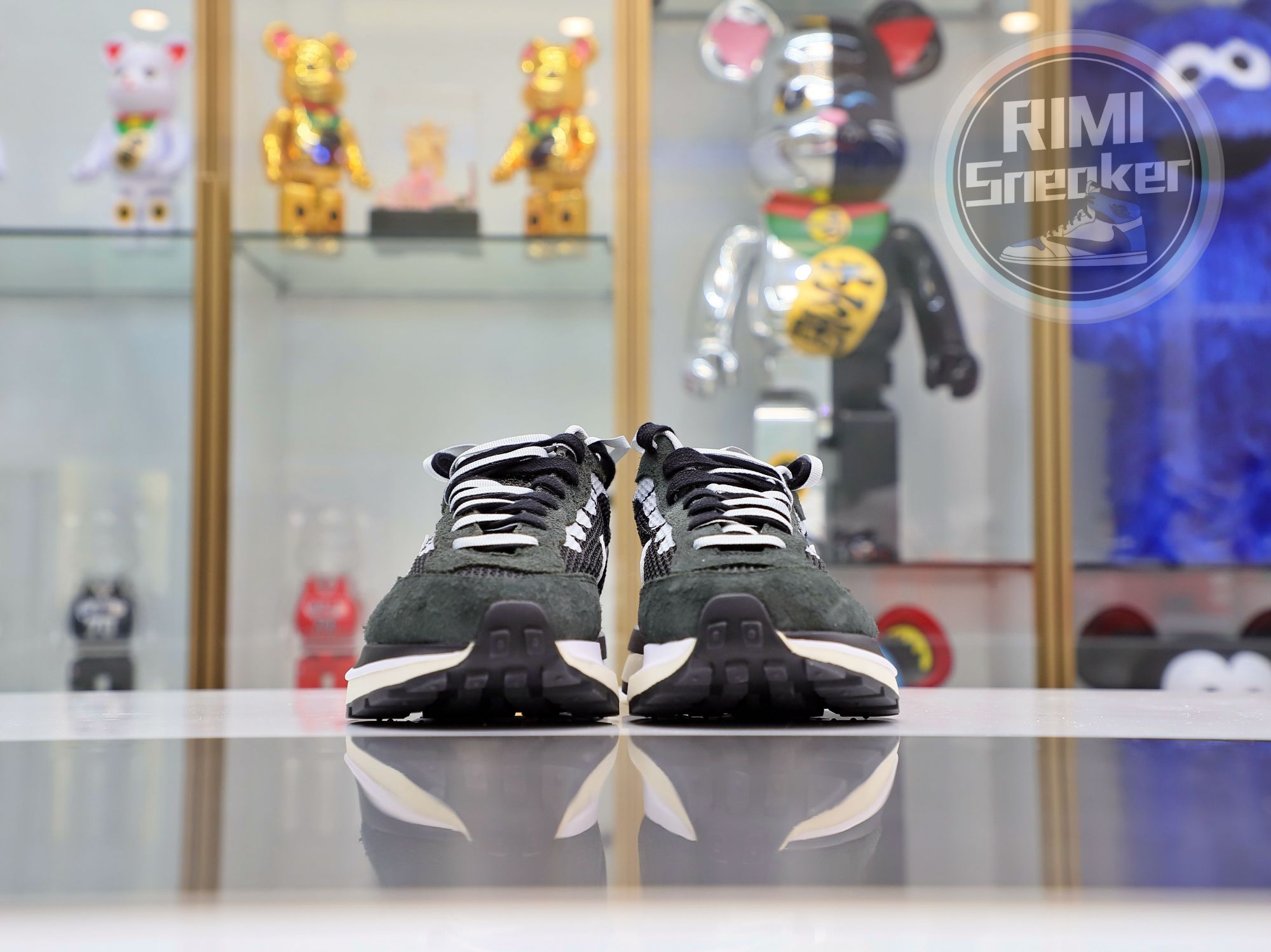 SACAI X VAPORWAFFLE 'BLACK WHITE'