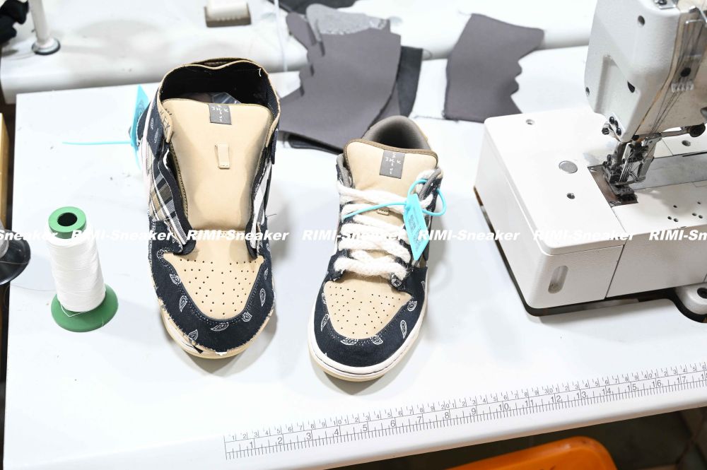 TRAVIS SCOTT X DUNK LOW PREMIUM QS SB 'CACTUS JACK'