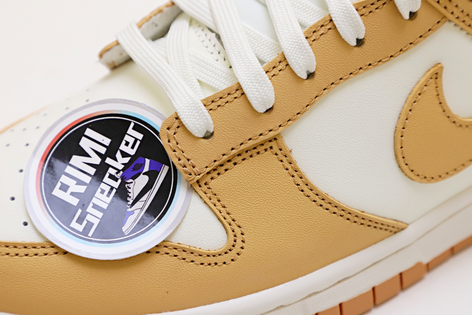 WMNS DUNK LOW 'HARVEST MOON'
