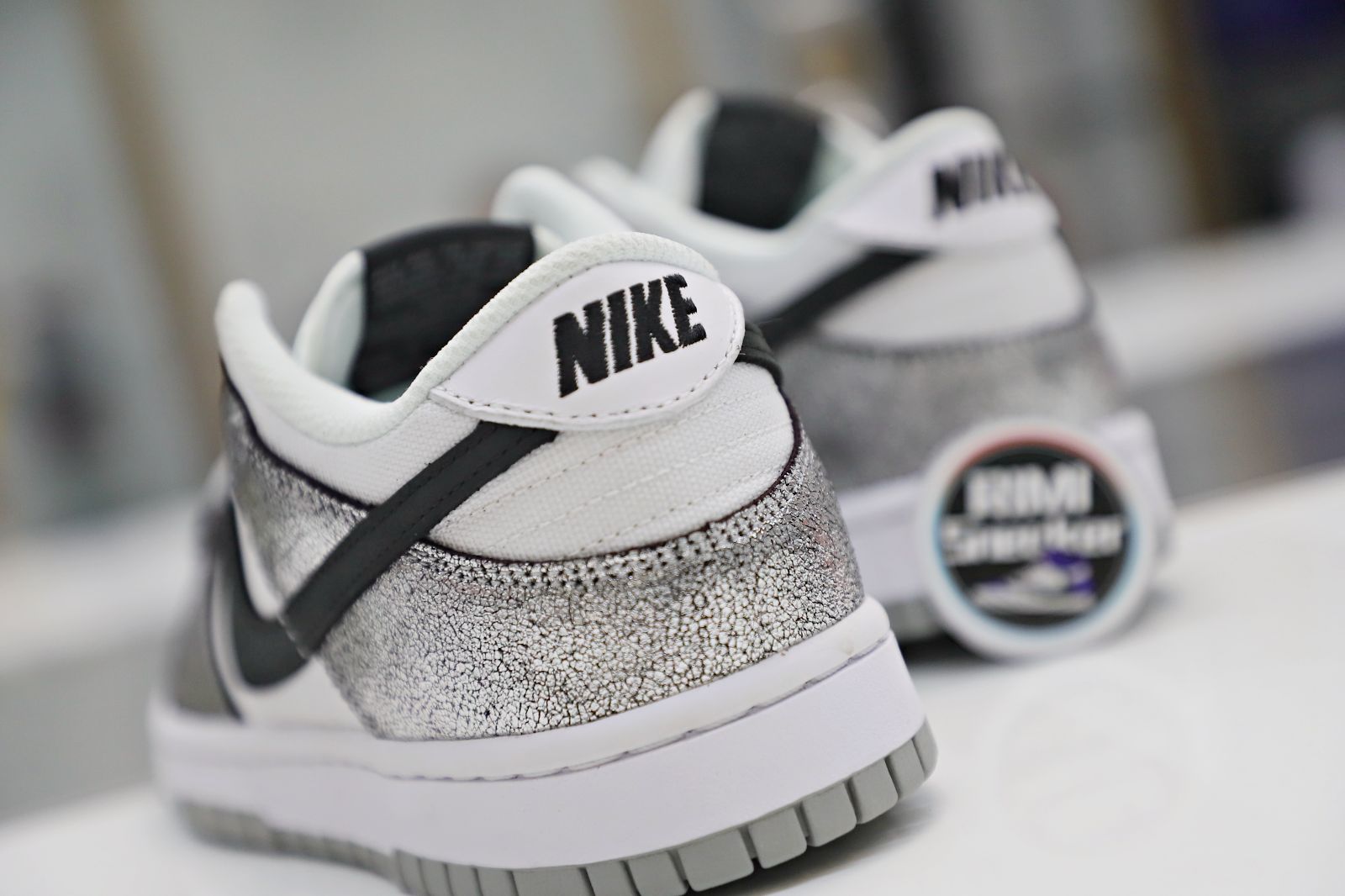 WMNS DUNK LOW 'GOLDEN GALS'