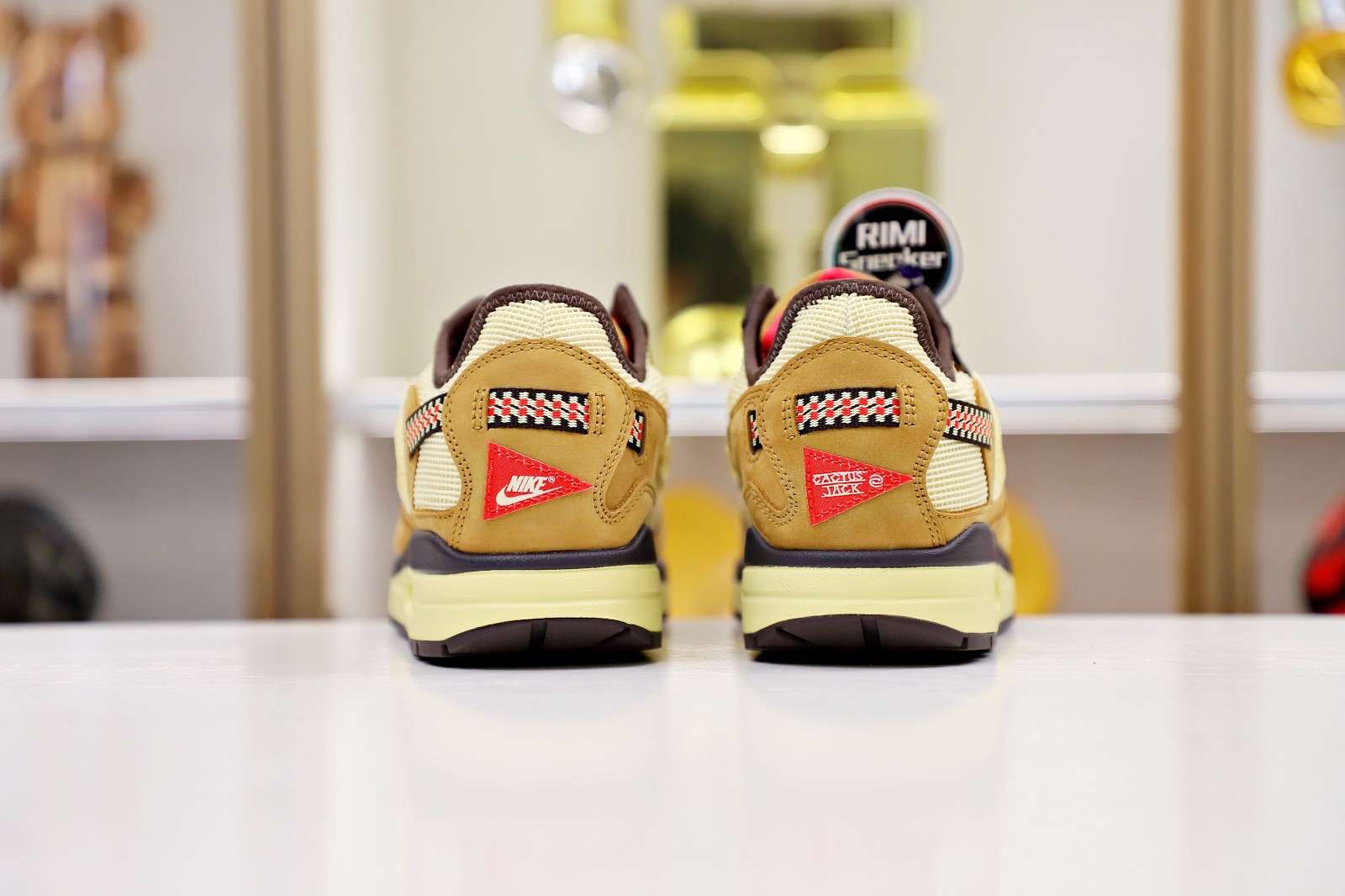 TRAVIS SCOTT NIKE AIR MAX 1 DO9392-701