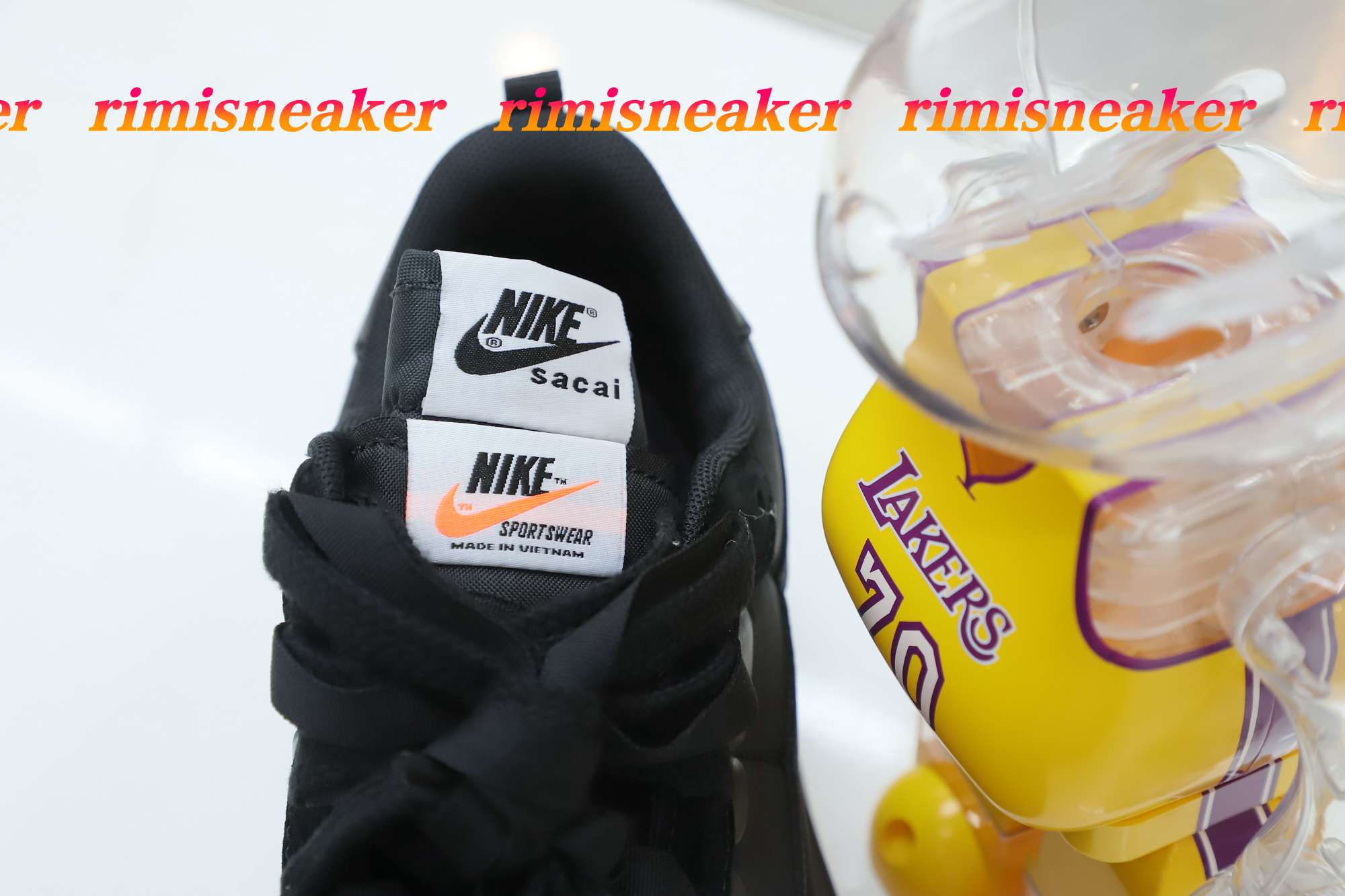 NIKE SACAI X VAPORWAFFLE 'BLACK GUM'