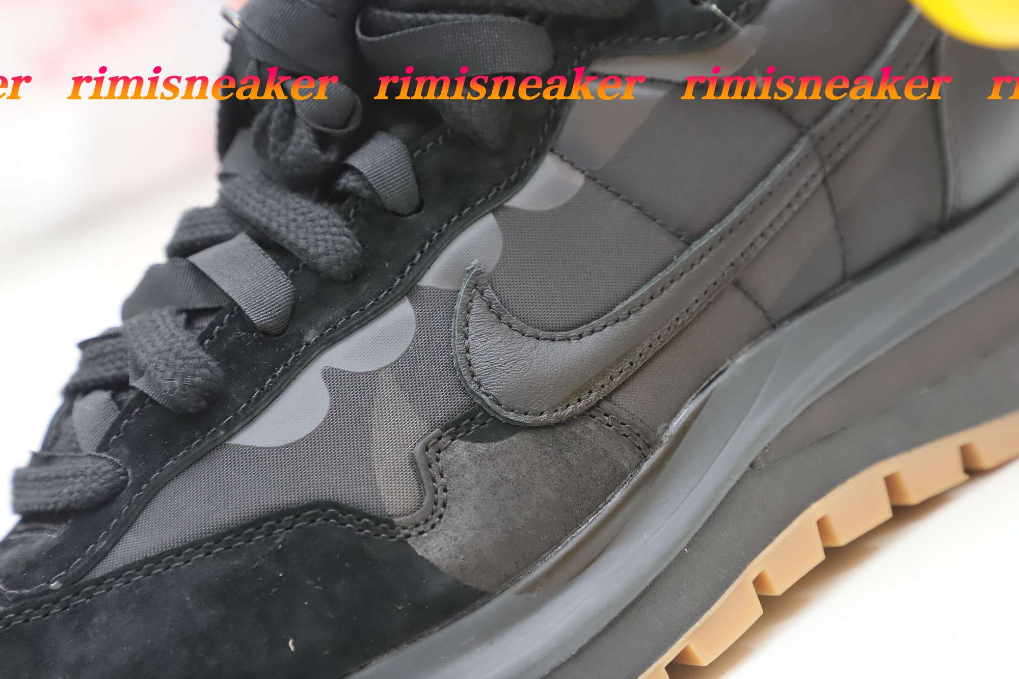 NIKE SACAI X VAPORWAFFLE 'BLACK GUM'