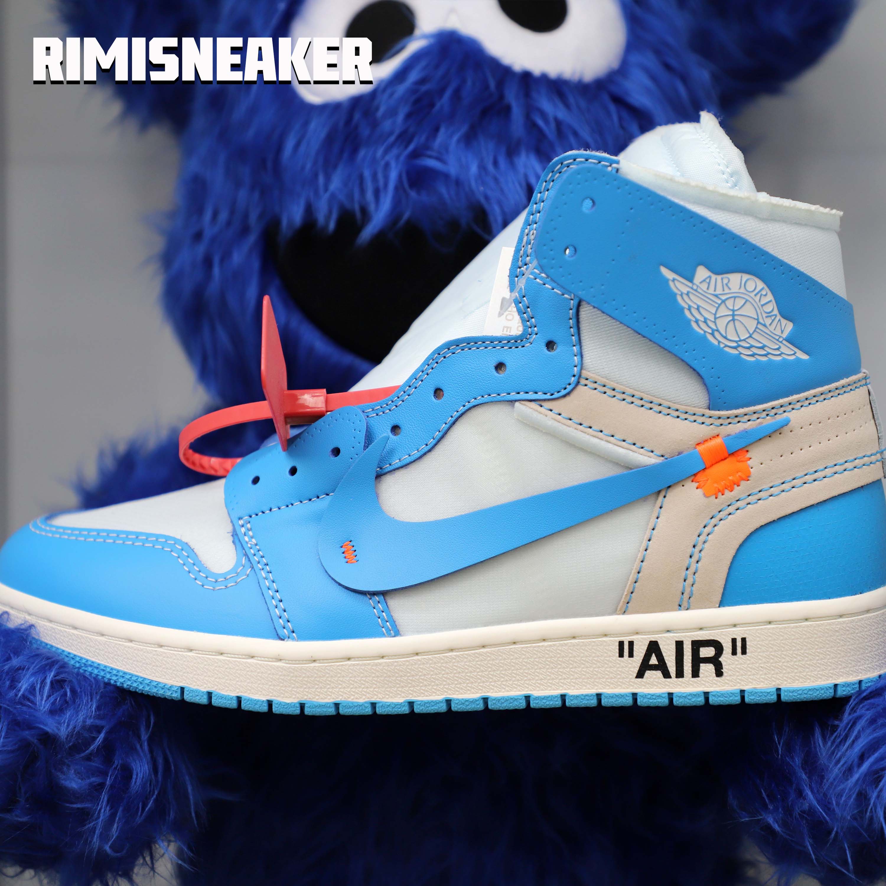 OFF-WHITE X AIR JORDAN 1 RETRO HIGH OG 'UNC'