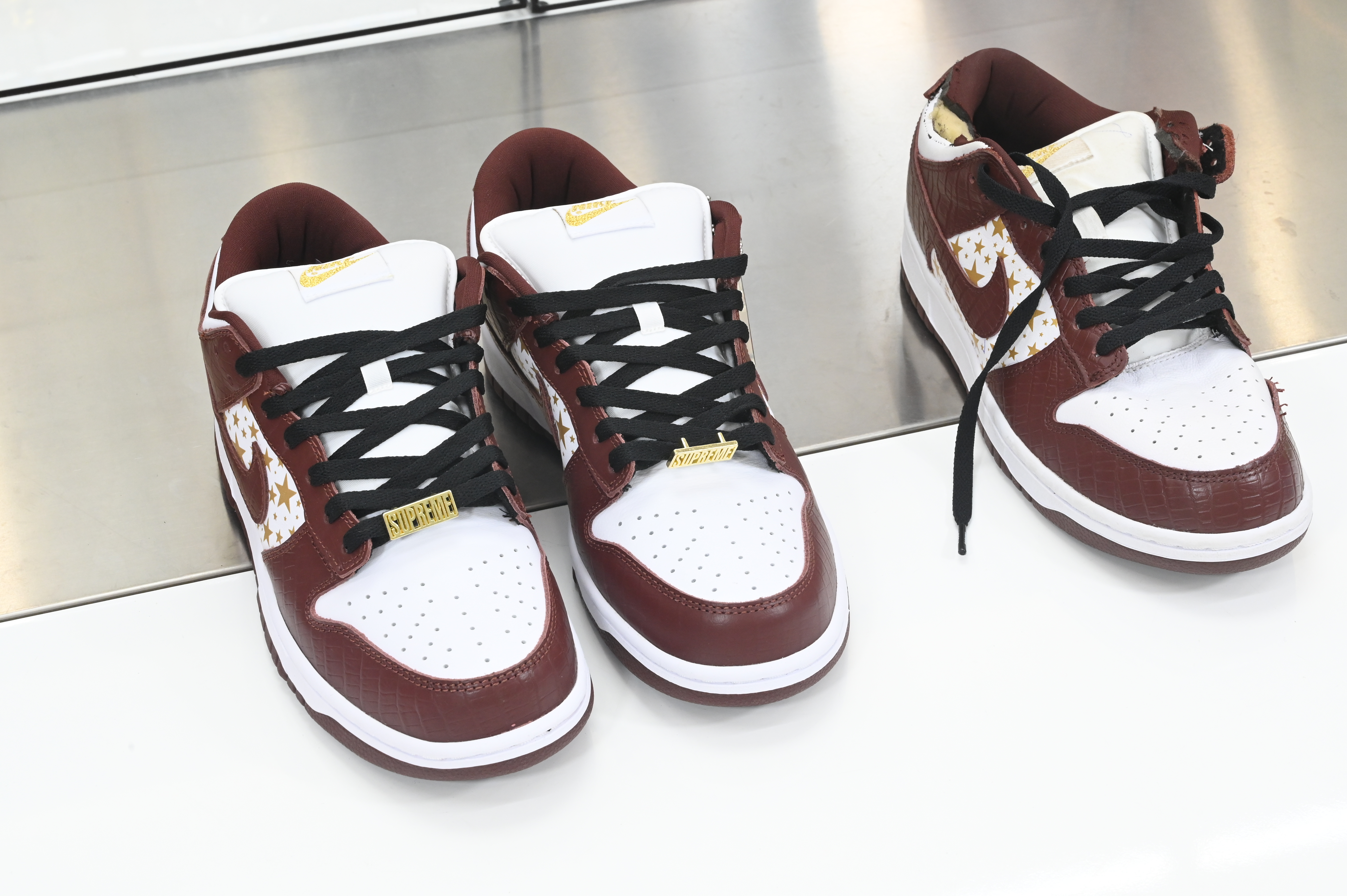 SUPREME X DUNK LOW OG SB