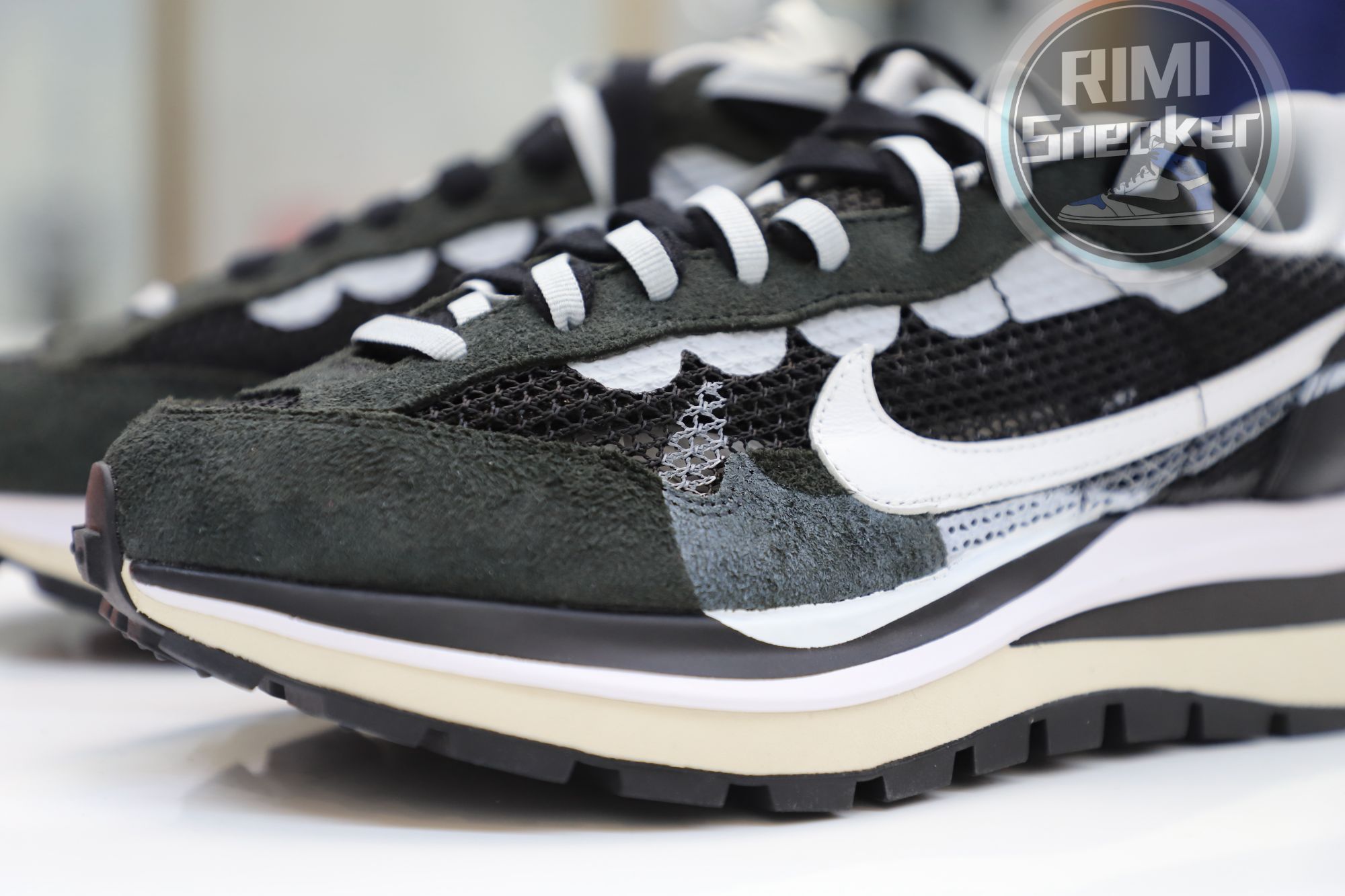 SACAI X VAPORWAFFLE 'BLACK WHITE'